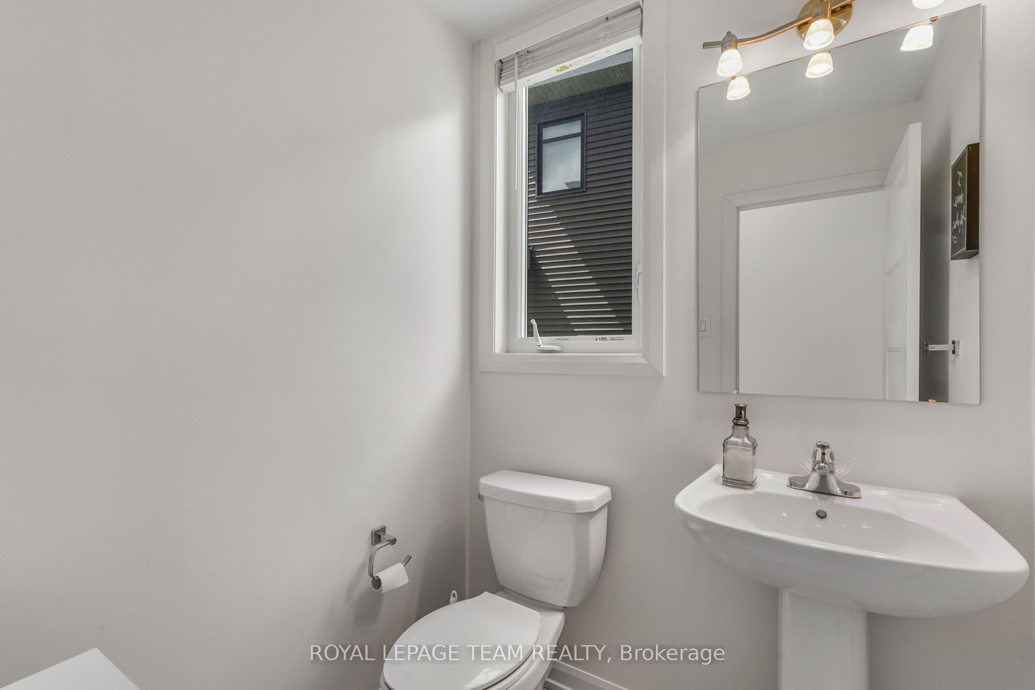 376 Sterling Avenue, Clarence-Rockland, ON K4K 0L4 photo 5