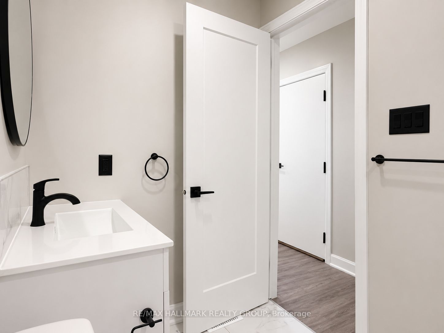 131 Camelia Avenue 3B, Manor Park - Cardinal Glen and Area, ON K1K 2X5 photo 5