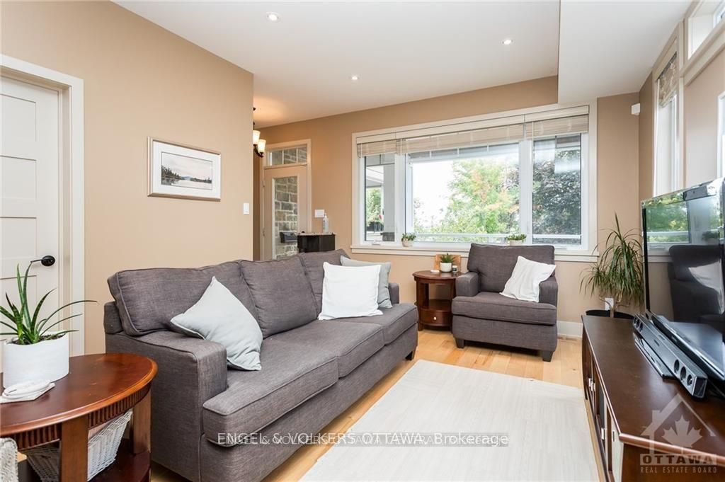 267 KIRCHOFFER Avenue, Carlingwood - Westboro and Area, ON K2A 1Y1 photo 5