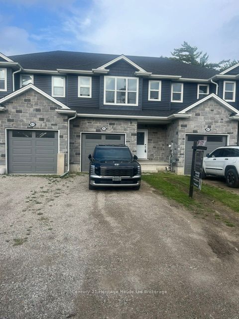 50 Blandford Street 2, Woodstock, ON N4S 7H6