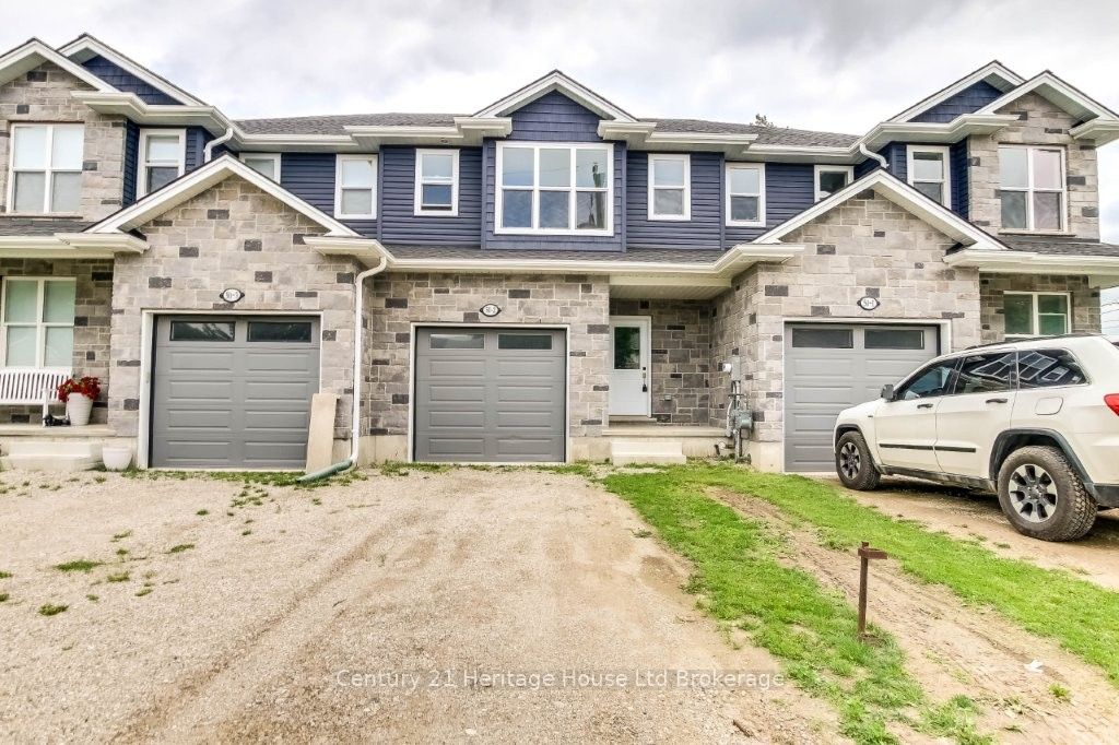 50 Blandford Street 2, Woodstock, ON N4S 7H6 photo 2