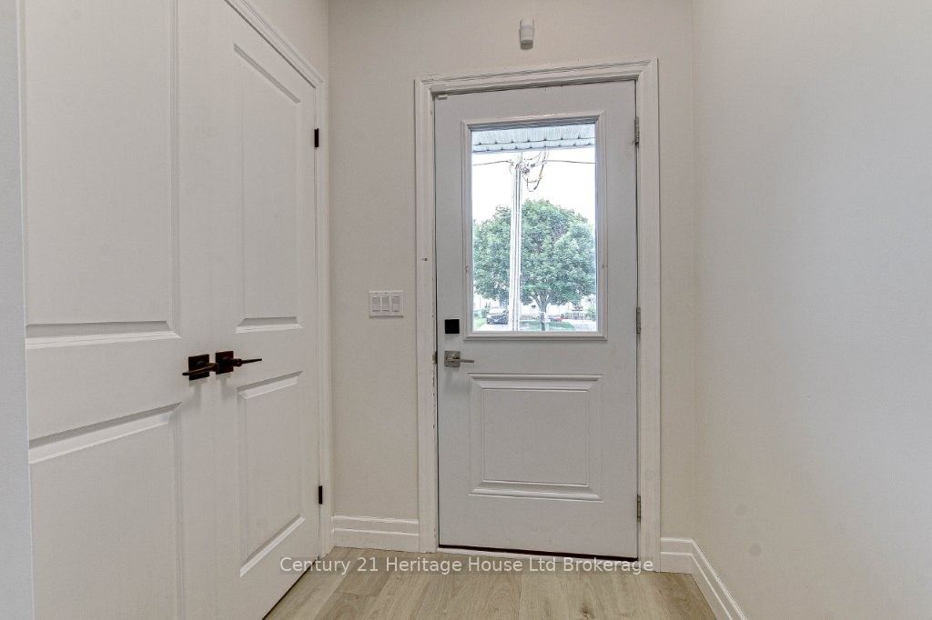 50 Blandford Street 2, Woodstock, ON N4S 7H6 photo 3