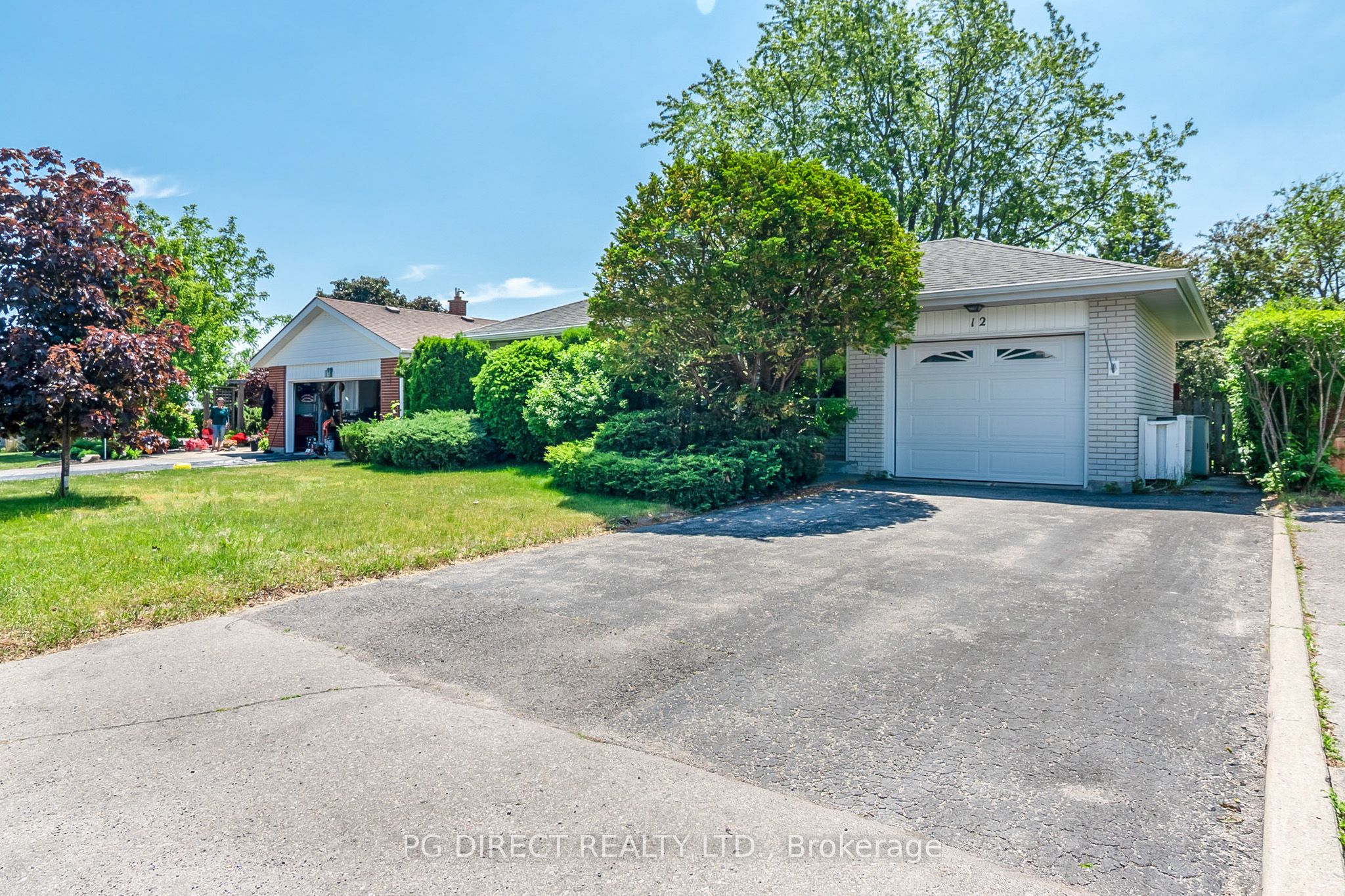 12 Belvedere Road, Quinte West, ON K8V 4A7