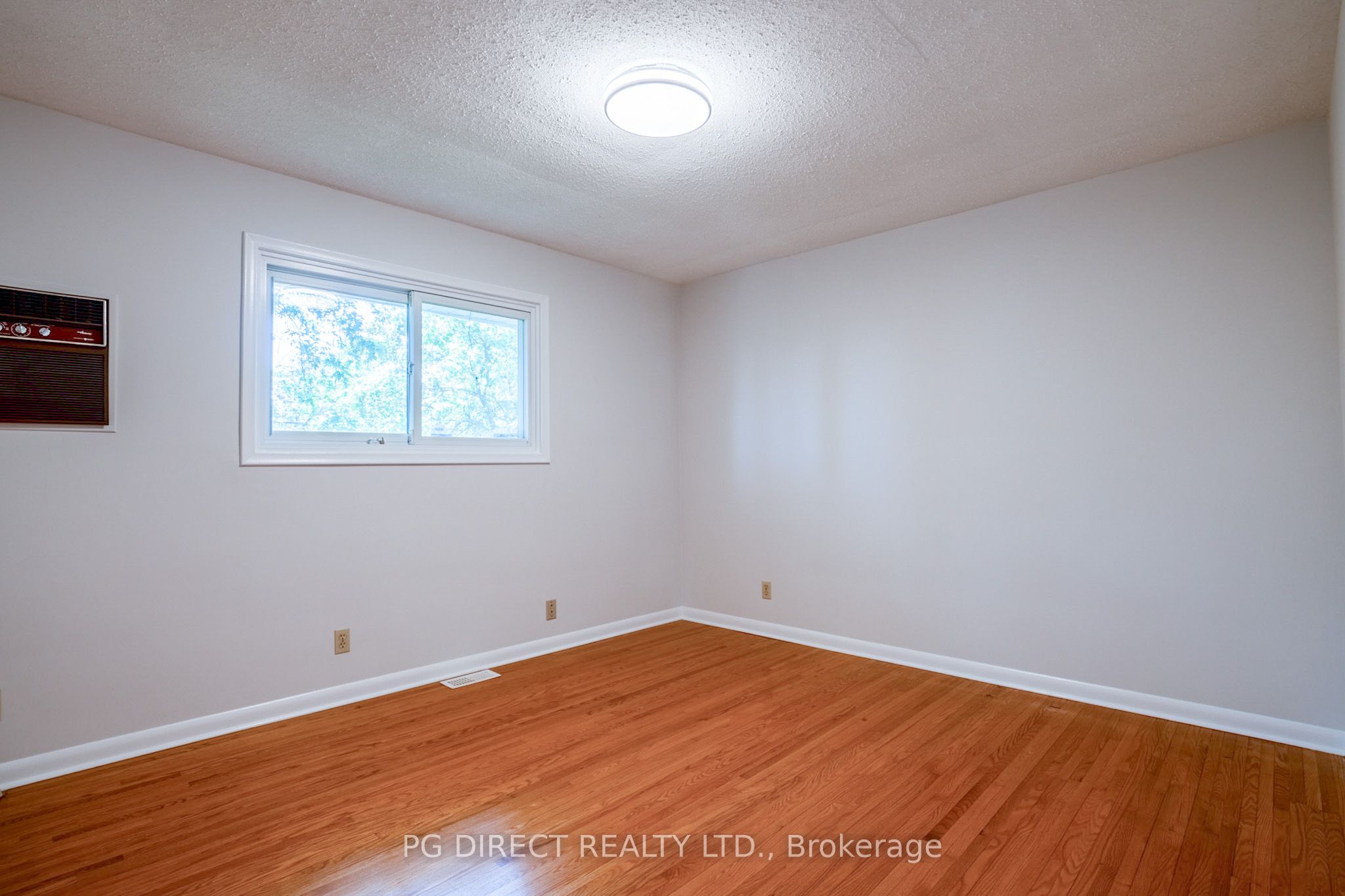 12 Belvedere Road, Quinte West, ON K8V 4A7 photo 3