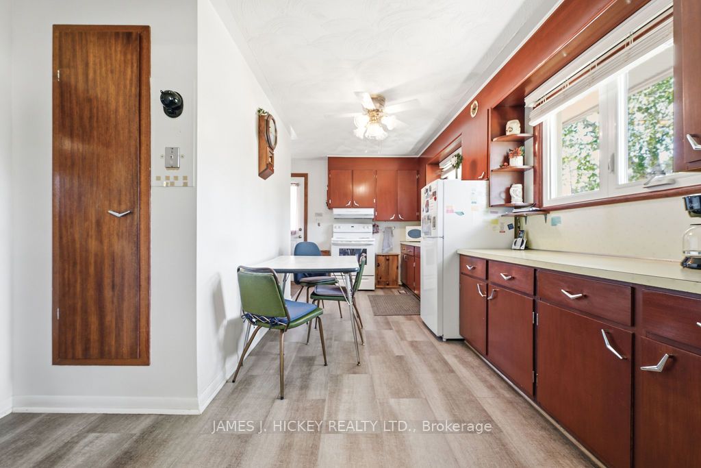 22 Sydney Street, Laurentian Hills, ON K0J 1J0 photo 5