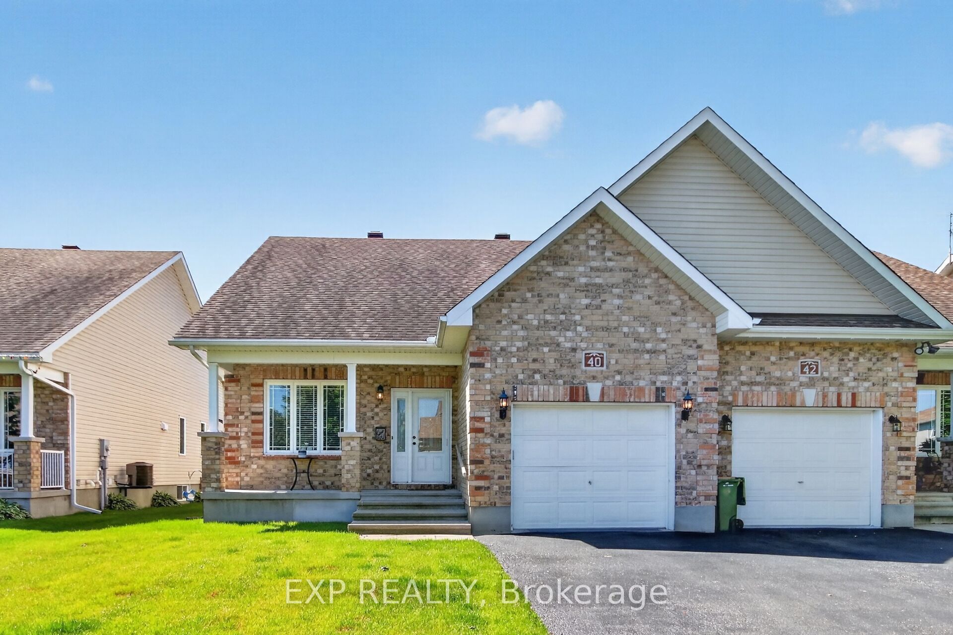40 Gaslight Way, Russell, ON K4R 0B1
