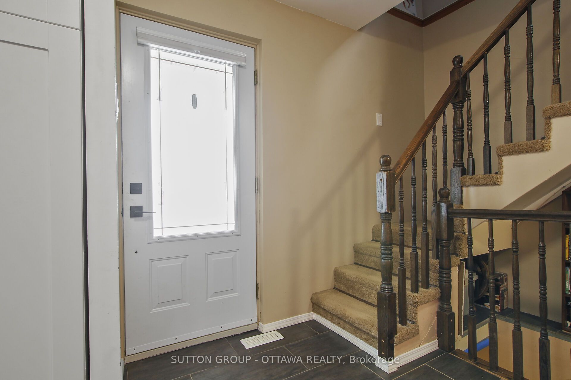 2172 Laval Street, Clarence-Rockland, ON K0A 1E0 photo 4