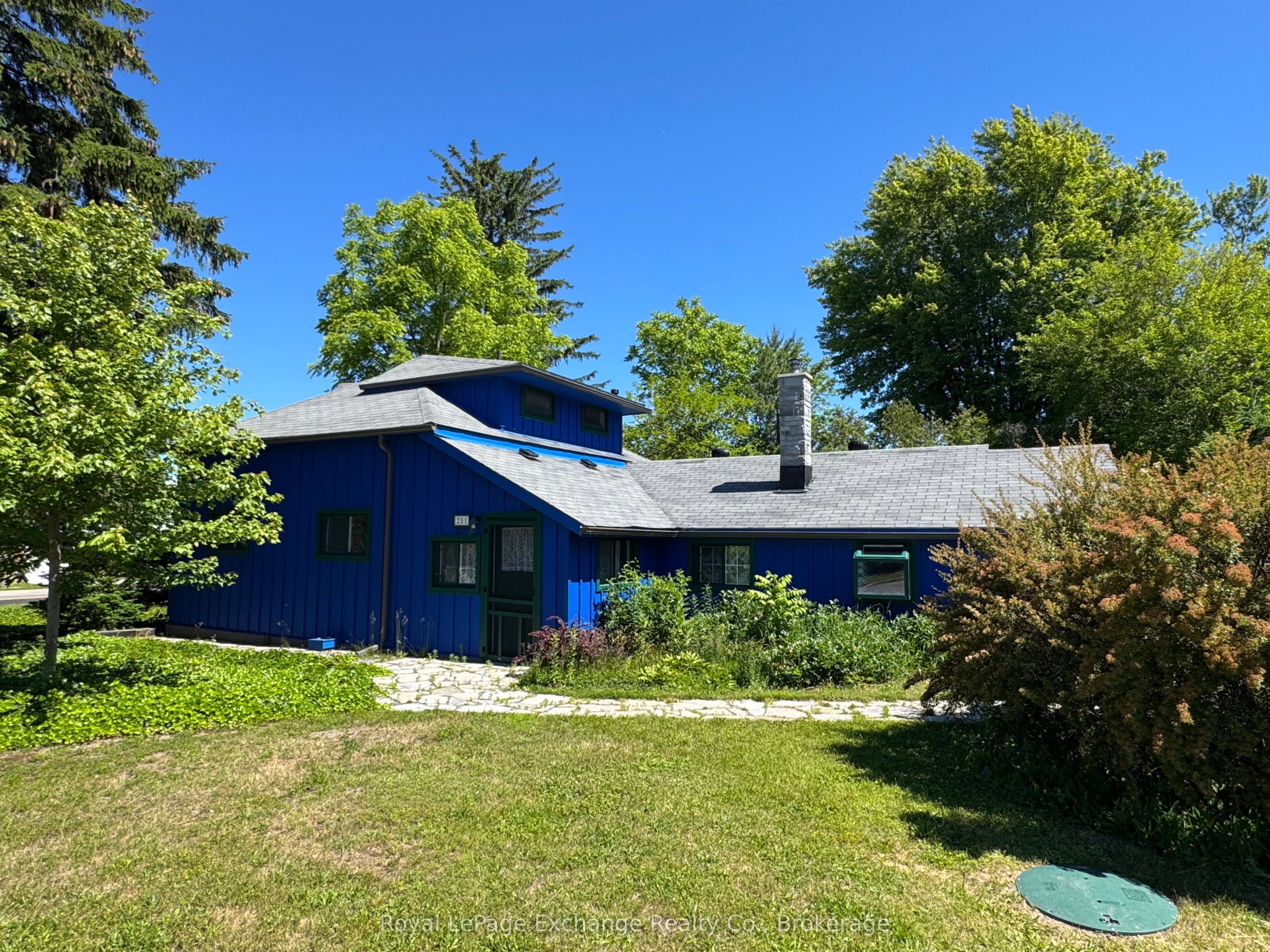 251 St. Albert Street, Kincardine, ON N2Z 2J5 photo 3