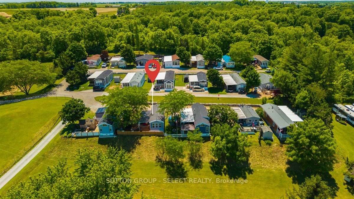 8685 Rock Glen Road 403, Lambton Shores, ON N0M 1B0 photo 2