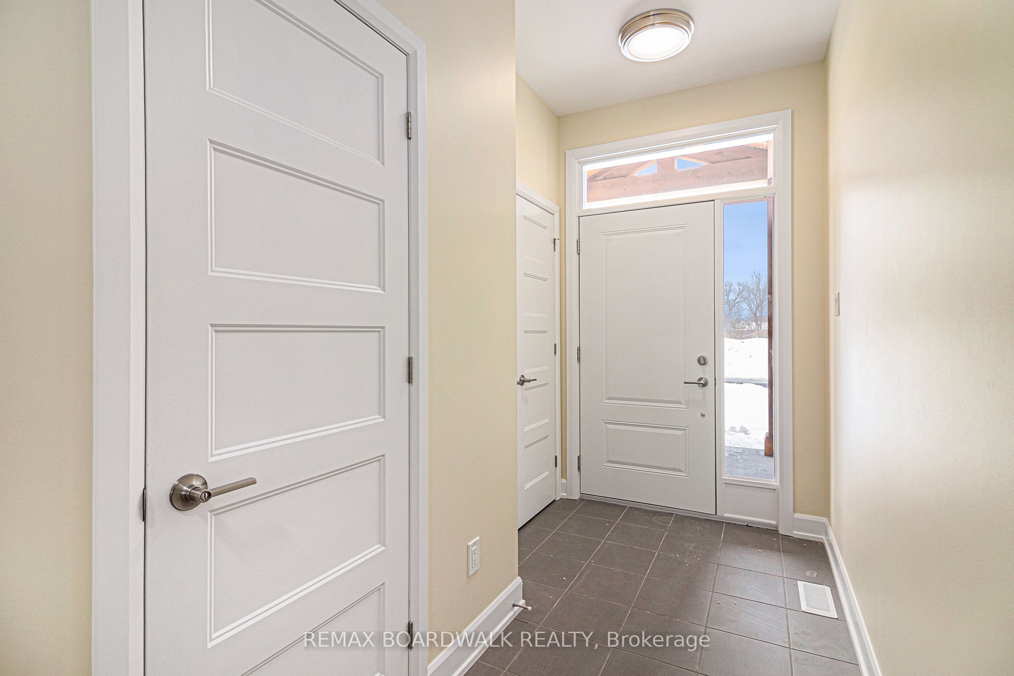 343 Voyageur Place, Russell, ON K0A 1W0 photo 2