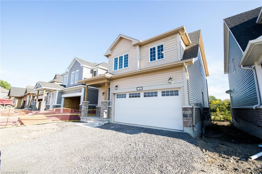 36 Oakmont Drive, Loyalist, ON K0H 1G0 photo 4