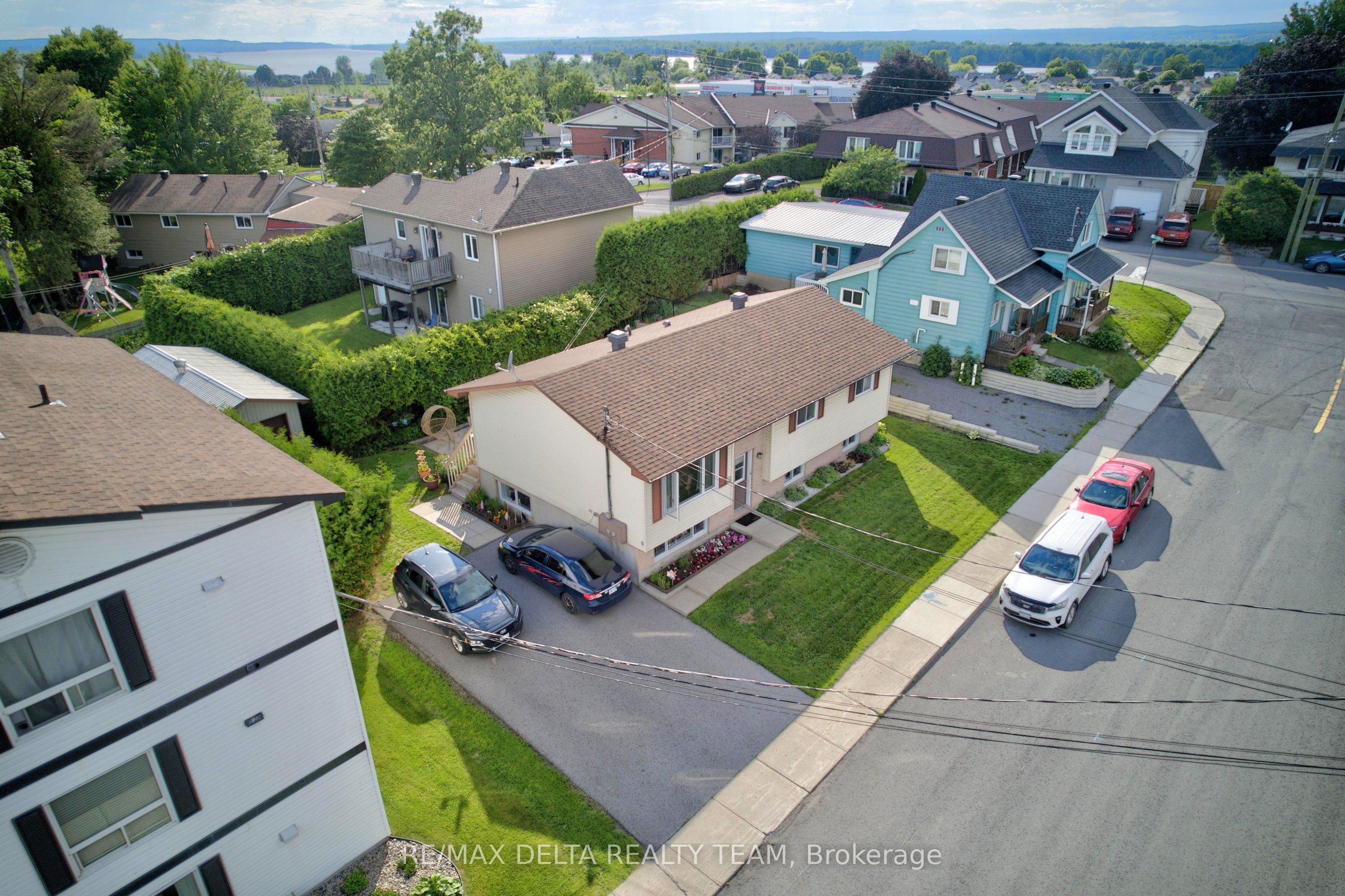 522 St Louis Street, Clarence-Rockland, ON K4K 1B1 photo 5