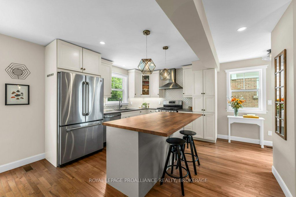 57 Helen Street, Kingston, ON K7L 4P2