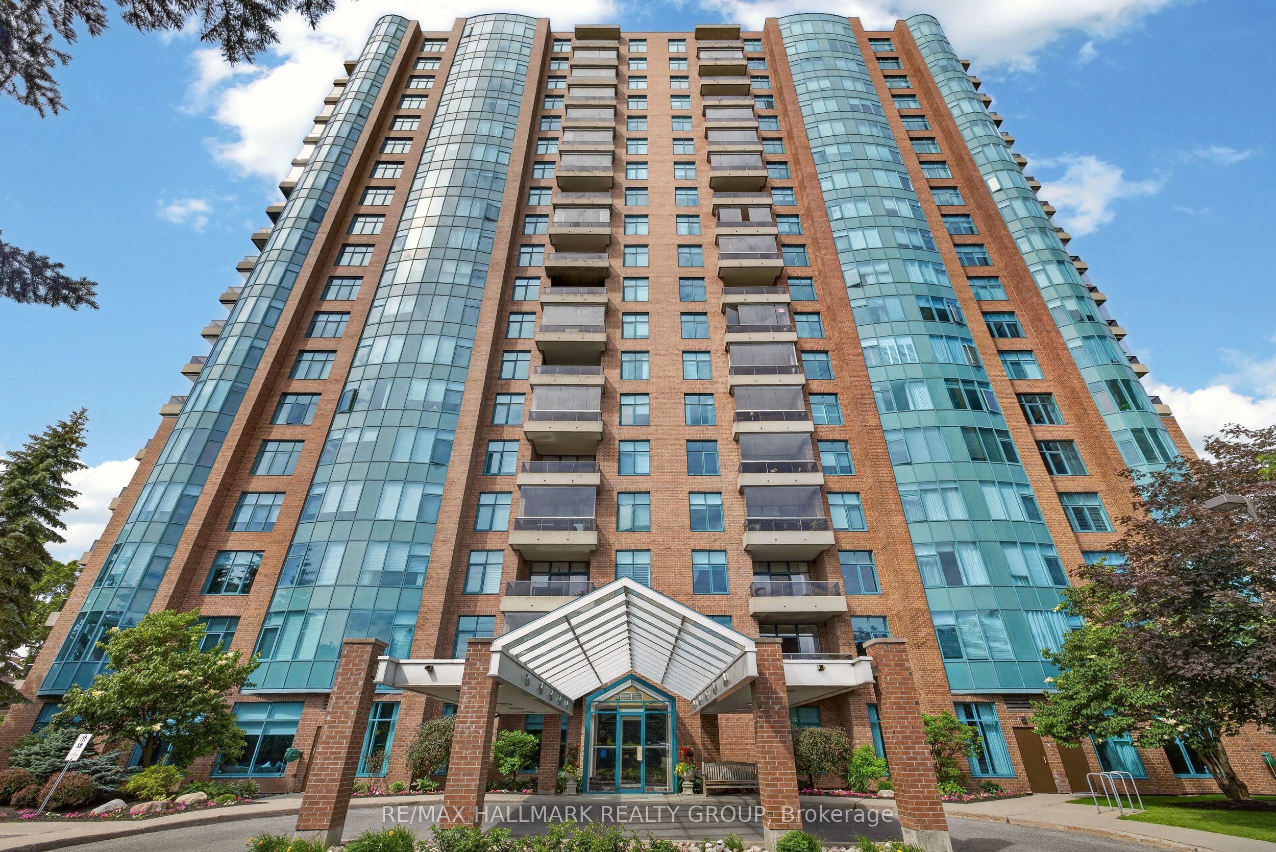 3590 Rivergate Way 803, Hunt Club - Windsor Park Village and Area, ON K1V 1V6