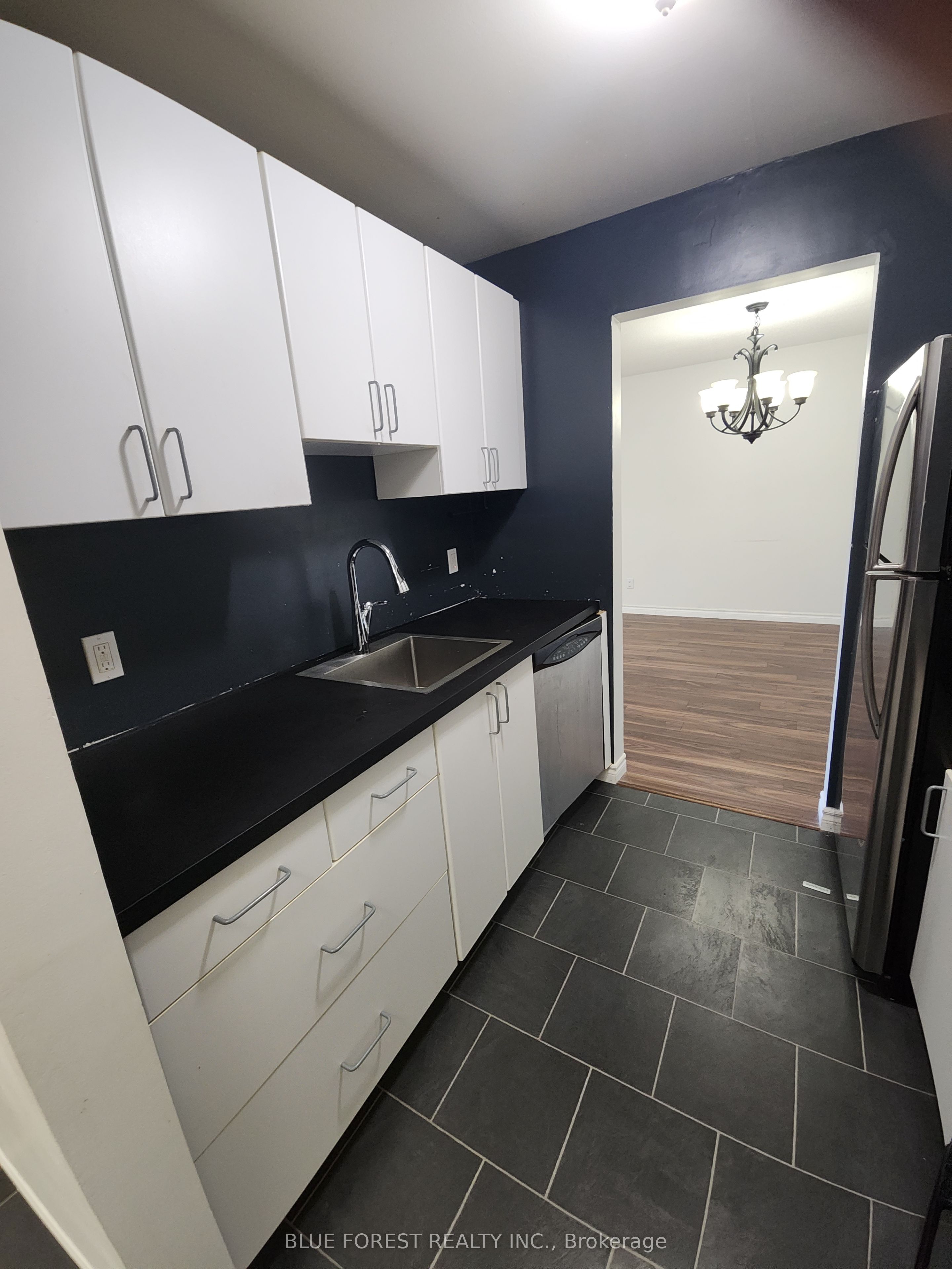 727 Deveron Crescent 210, London South, ON N5Z 4X4 photo 4