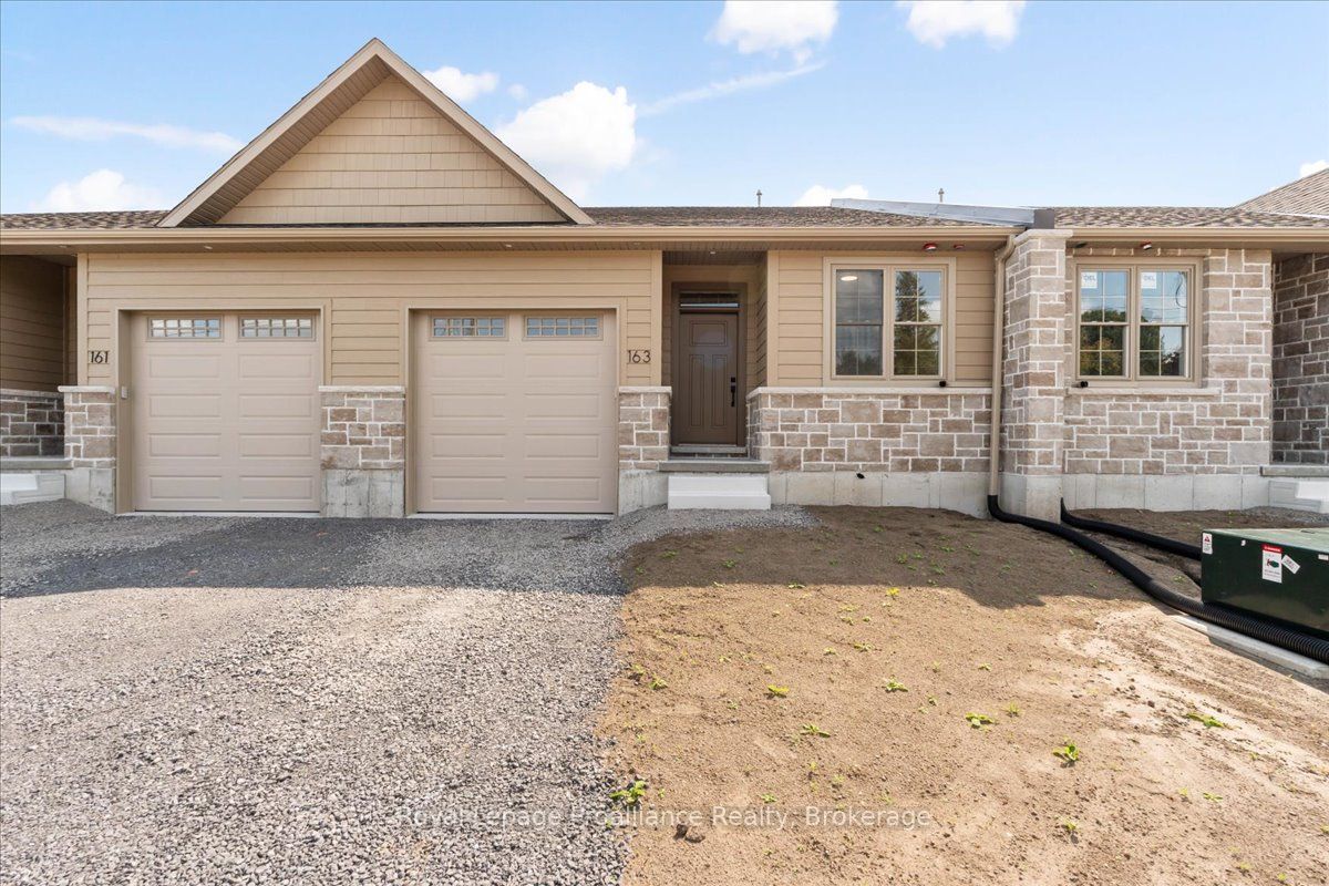 163 Pomeroy Avenue, Tweed, ON K0K 3J0 photo 2