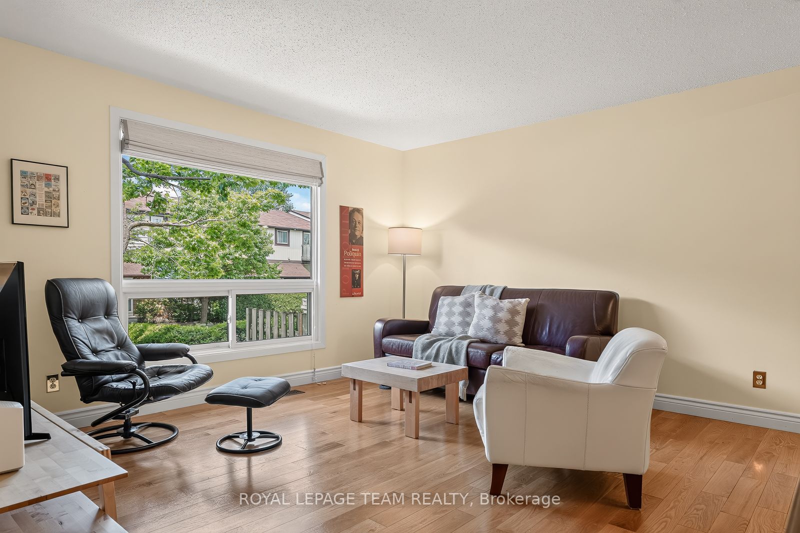 402 Montfort Street 7, Vanier and Kingsview Park, ON K1L 8G7 photo 4