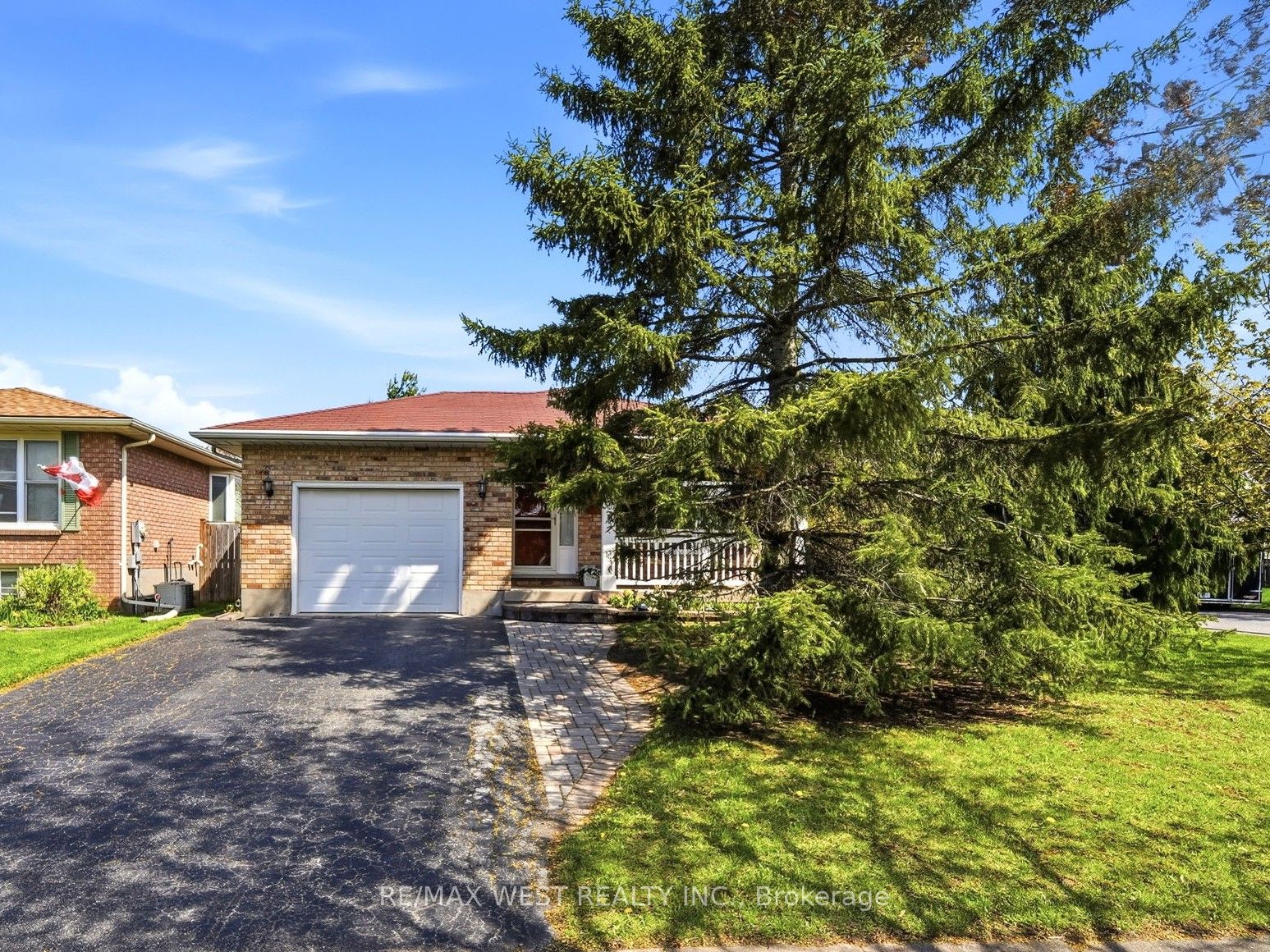 7917 Ethel Street, Niagara Falls, ON L2H 2Z8