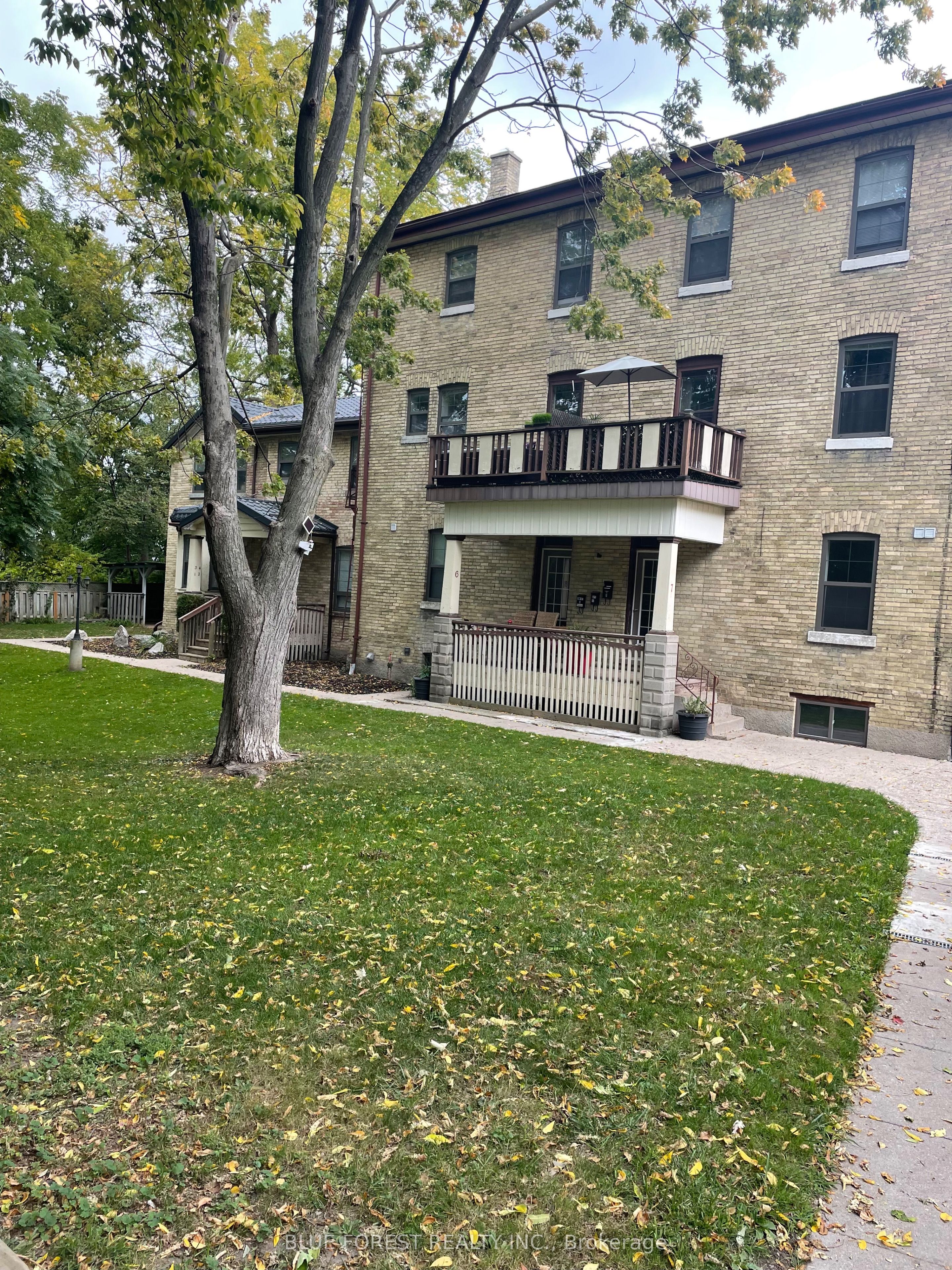 1 Waverley Place 9, London East, ON N6B 2C3 photo 2