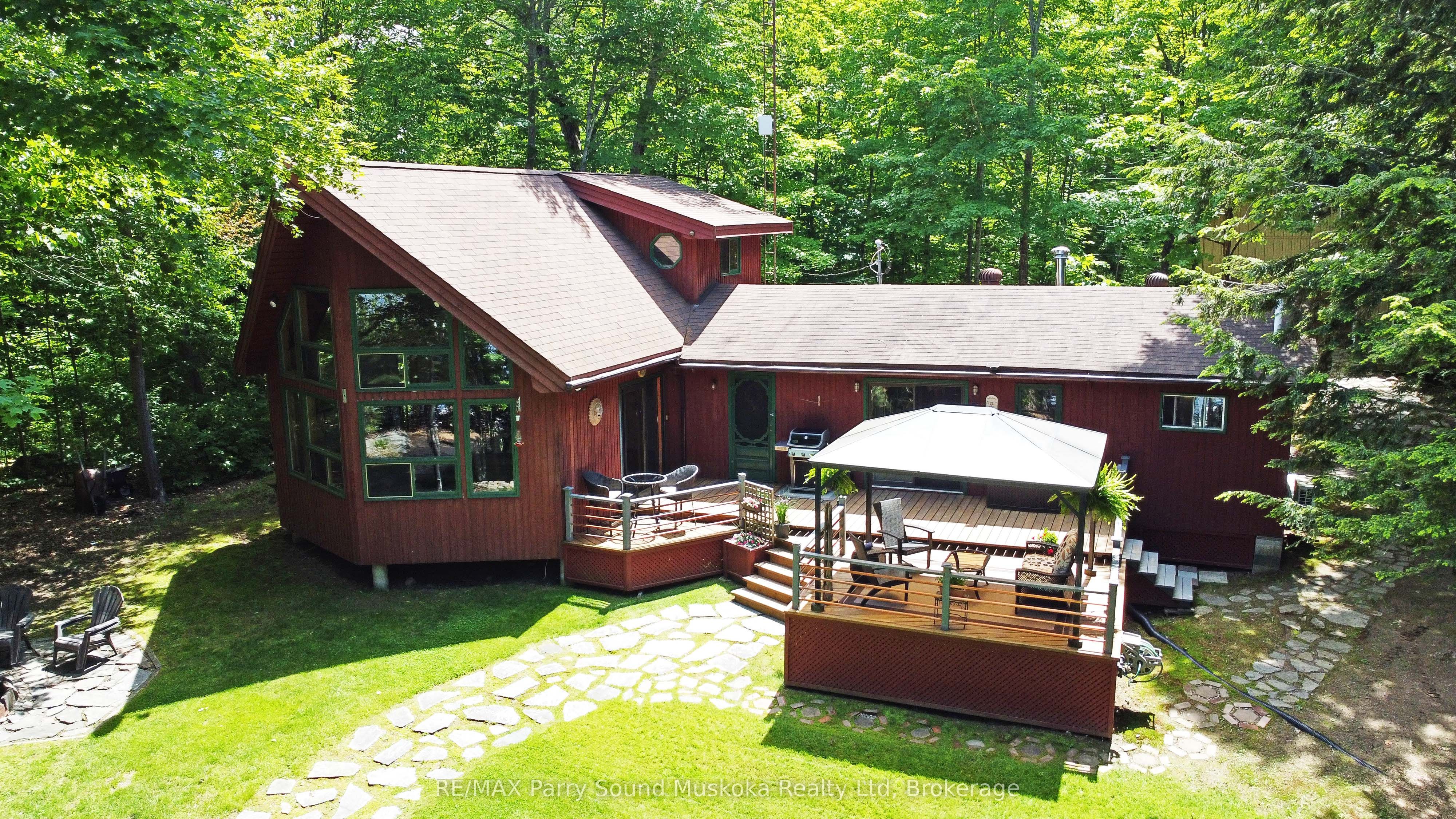 383 Horseshoe Lake WA, Seguin, ON P2A 2W8