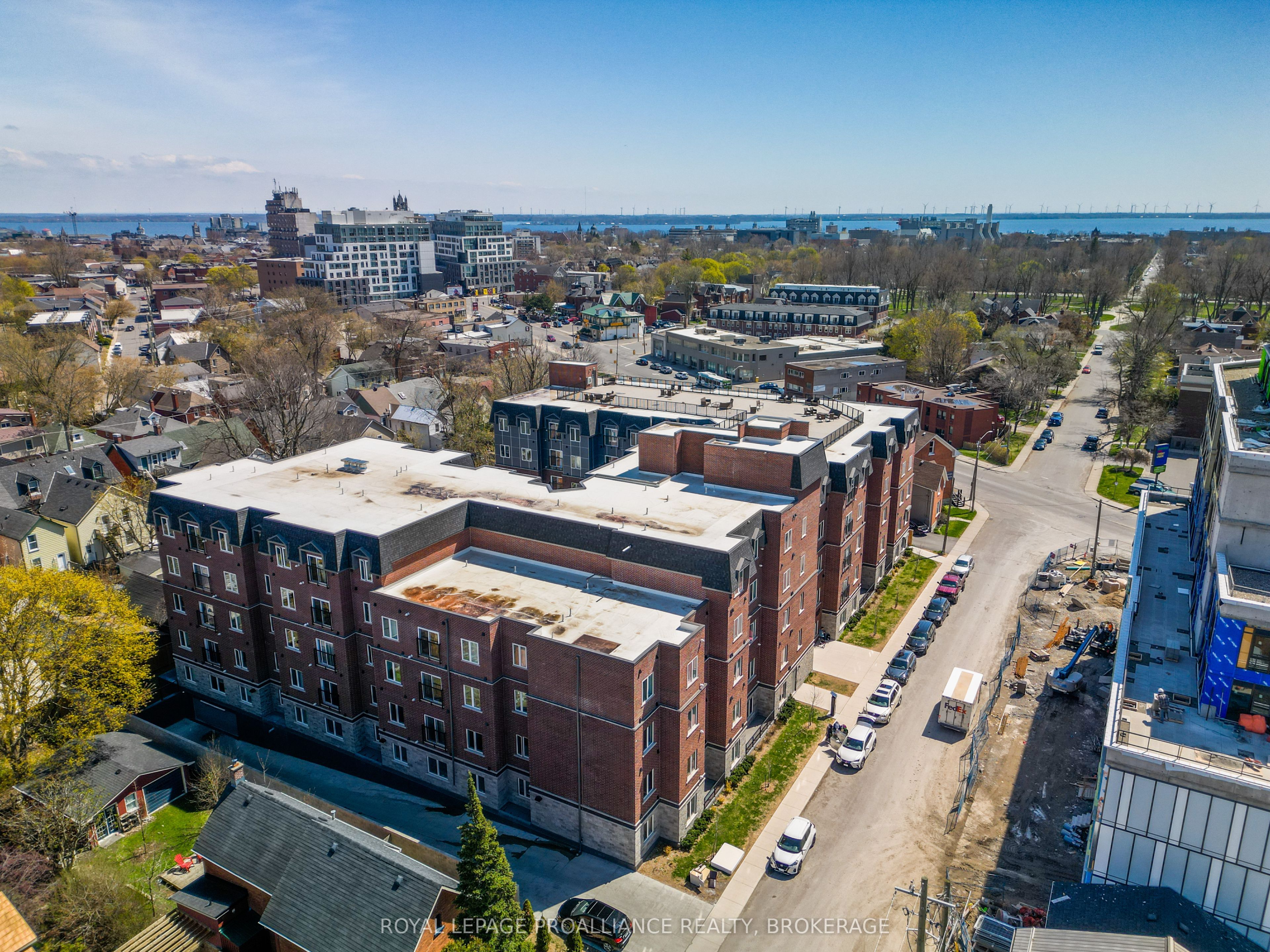 501 Frontenac Street 402, Kingston, ON K7K 4L9 photo 2