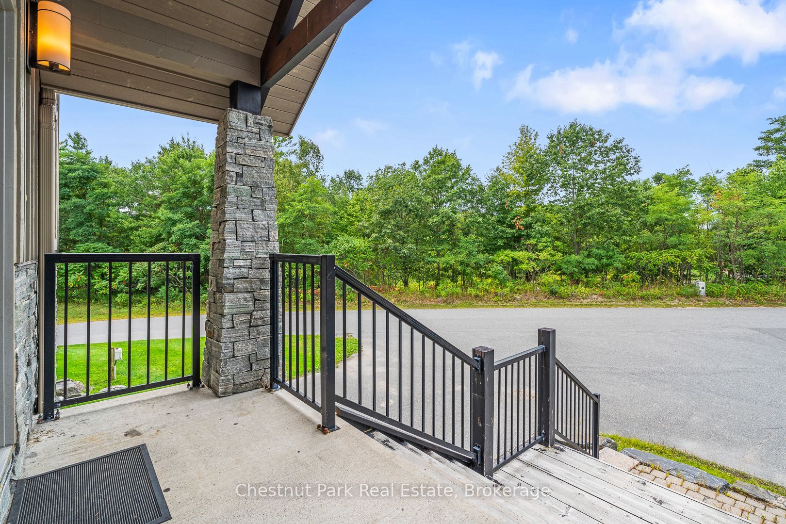 65 Rockmount Crescent, Gravenhurst, ON P1P 0A6 photo 4