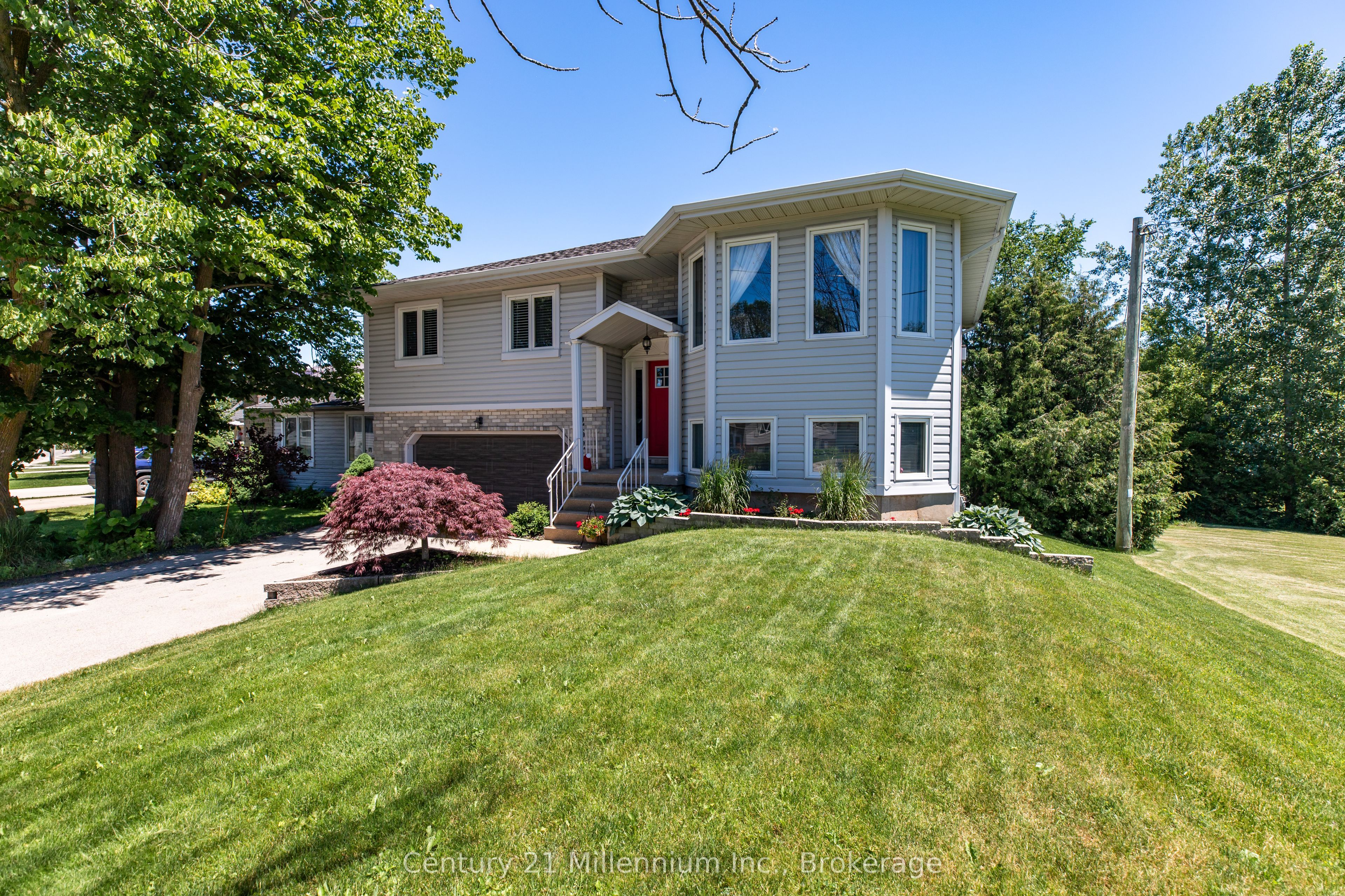 2625 9th Avenue E, Owen Sound, ON N4K 3H6 photo 2