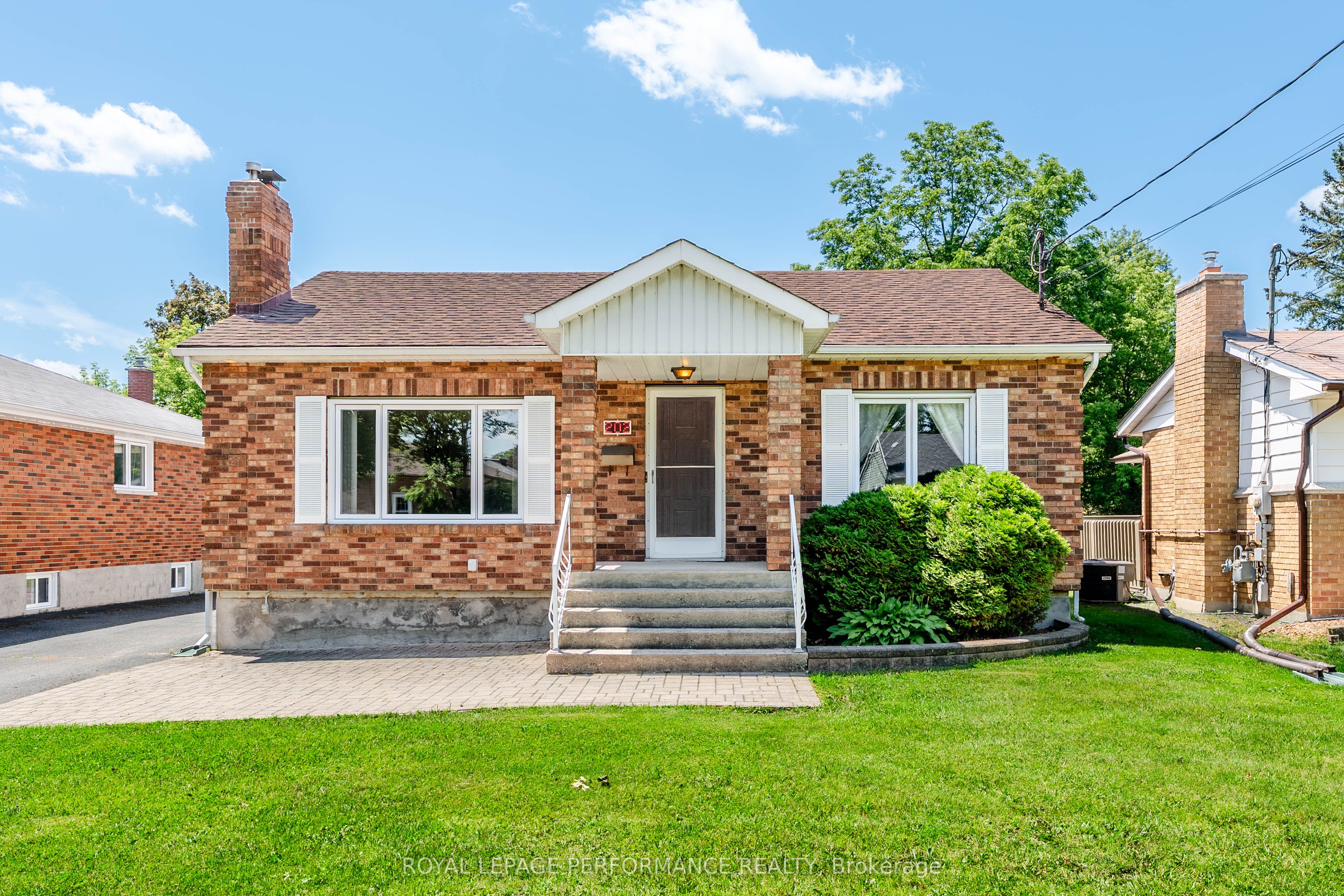 202 Susan Avenue, Cornwall, ON K6J 2C5