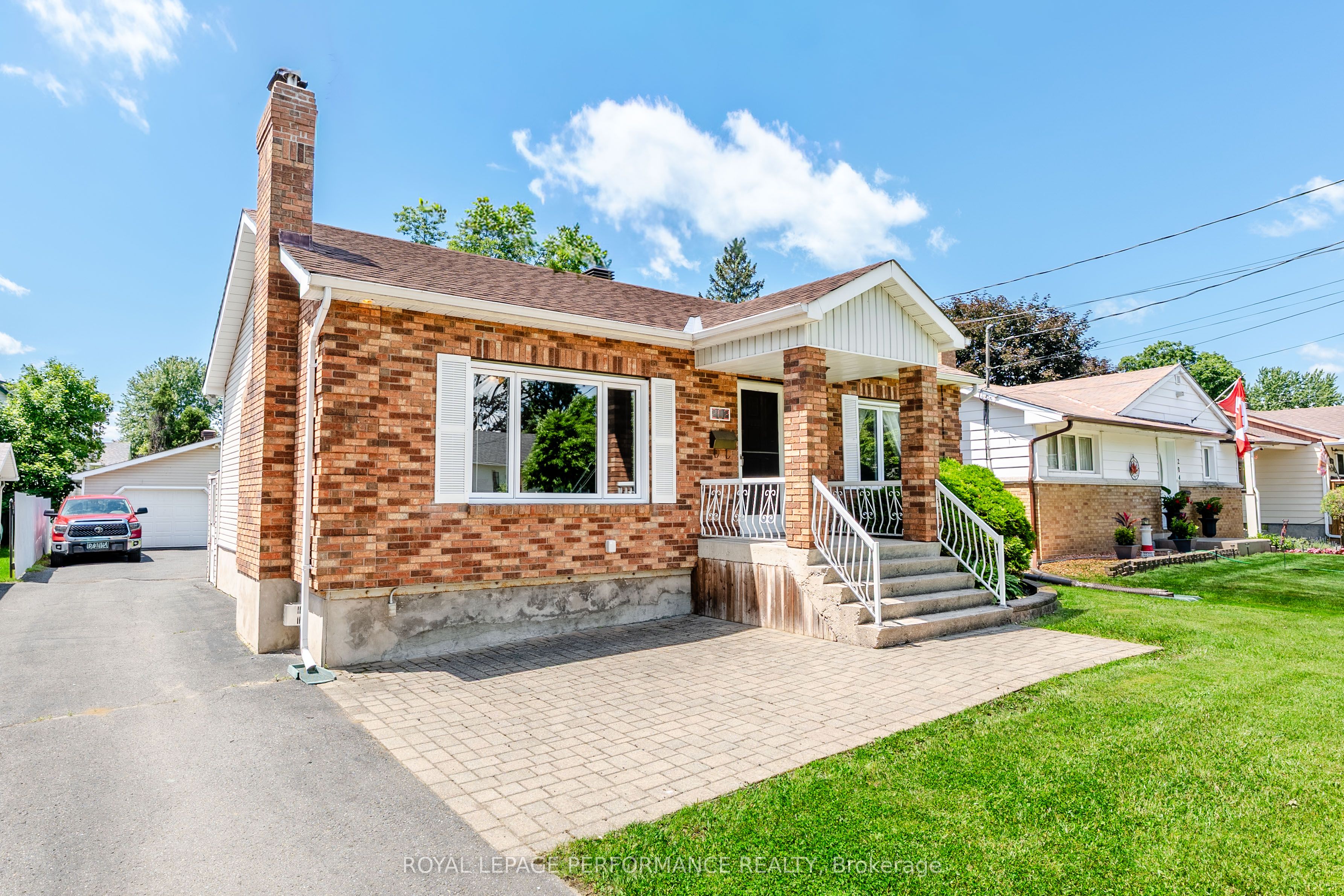 202 Susan Avenue, Cornwall, ON K6J 2C5 photo 2