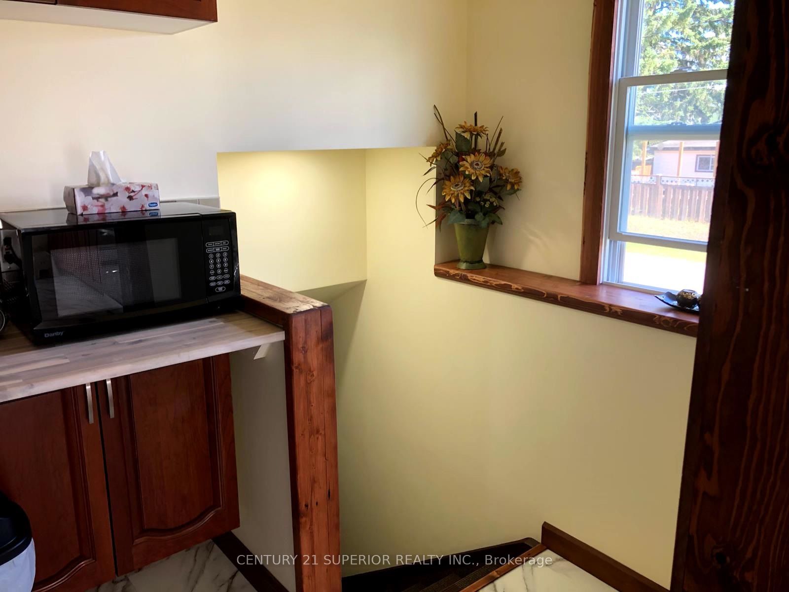 240 Walker Street, Greenstone, ON P0T 1G0 photo 2