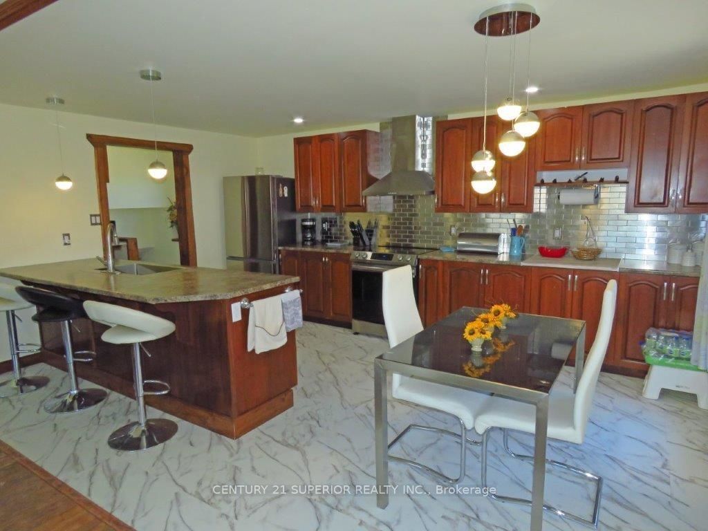 240 Walker Street, Greenstone, ON P0T 1G0 photo 5