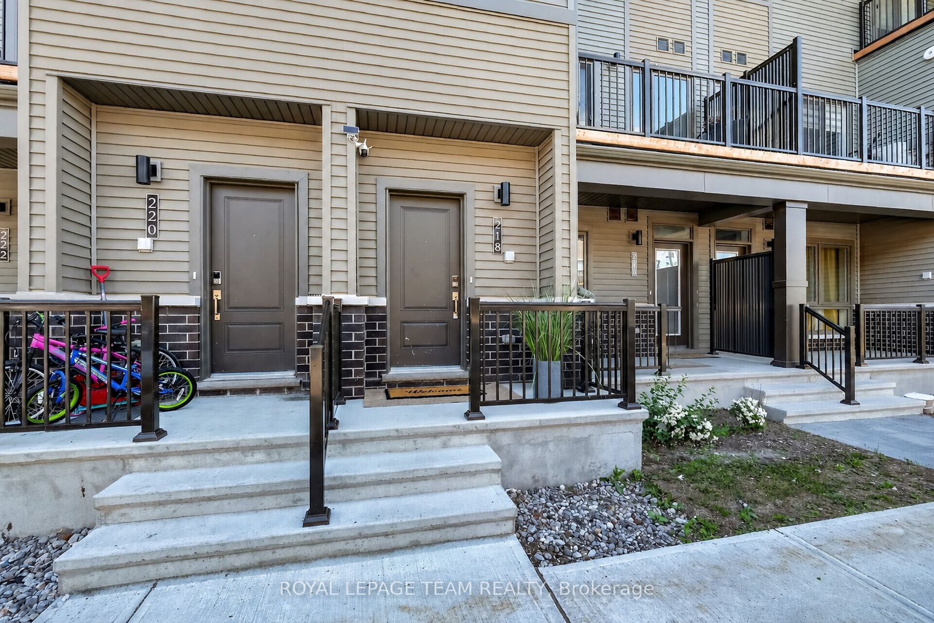 218 Parnian Private, Barrhaven, ON K2J 4H7 photo 4