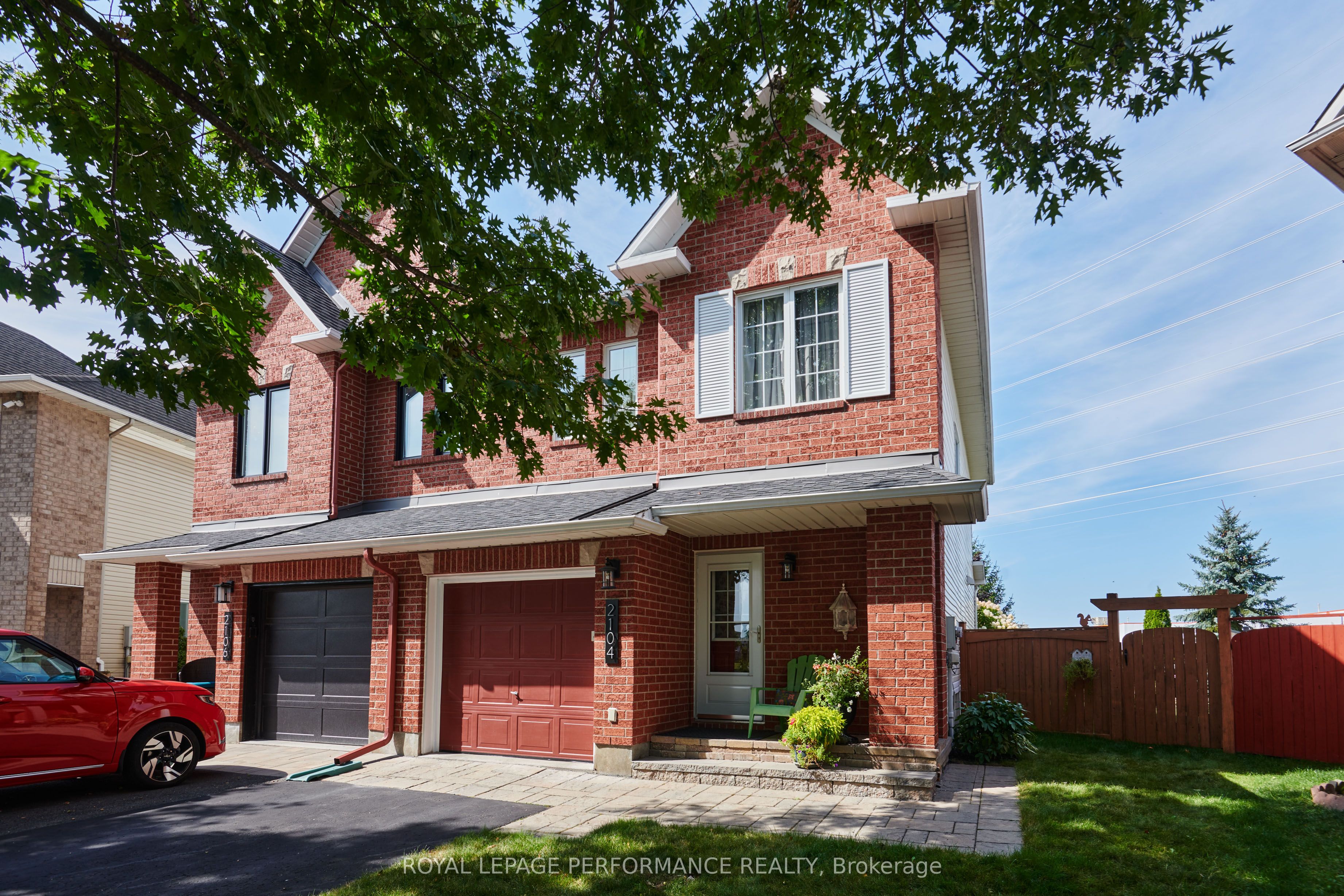 2104 Liska Street, Orleans - Cumberland and Area, ON K4A 4J6 photo 2
