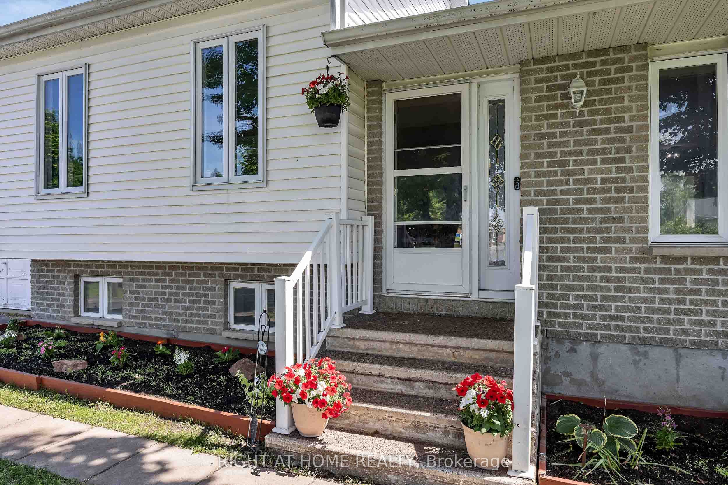 73 Castlebeau Street, Russell, ON K0A 1W0 photo 4