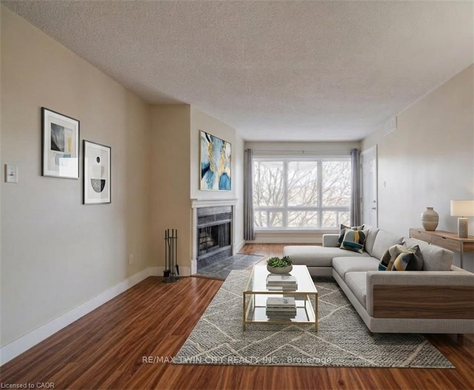 15 Hofstetter Avenue 318, Kitchener, ON N2A 3Z7 photo 4