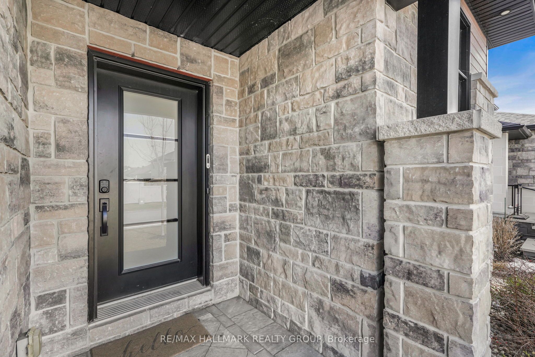 1069 DIAMOND Street, Clarence-Rockland, ON K4K 1P6 photo 2