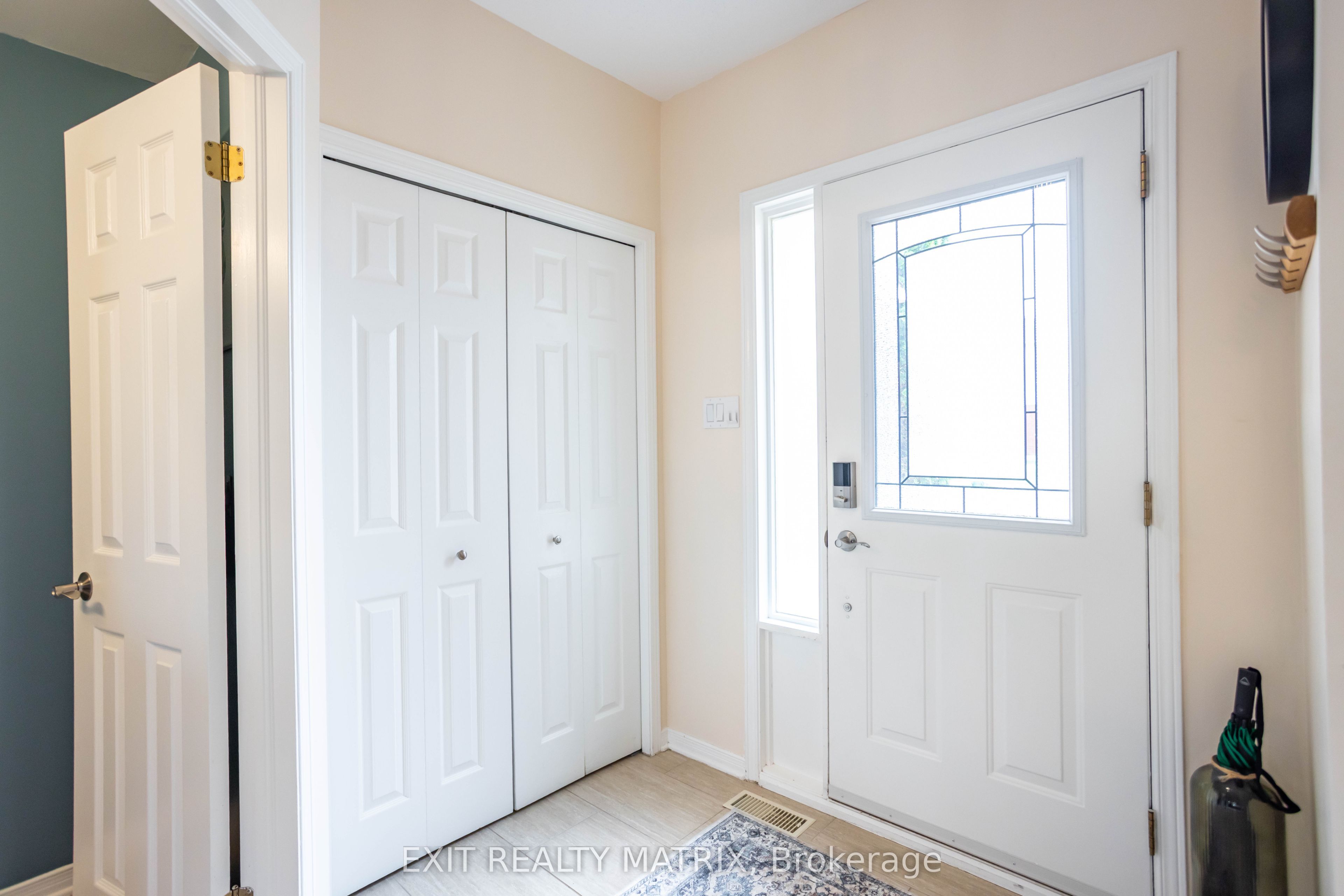 4620 Ogilvie Walk Crescent, Cyrville - Carson Grove - Pineview, ON K1J 1G7 photo 3
