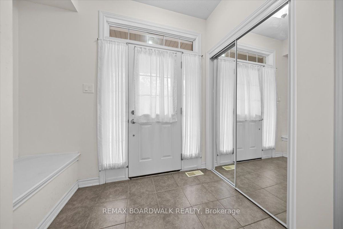 336 Gallantry Way, Stittsville - Munster - Richmond, ON K2S 0R1 photo 4