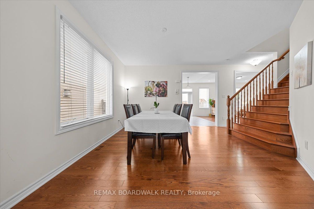 336 Gallantry Way, Stittsville - Munster - Richmond, ON K2S 0R1 photo 5