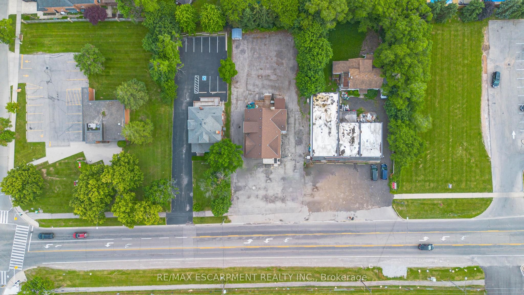 1260 Highway 8, Hamilton, ON L8E 5Y3 photo 3