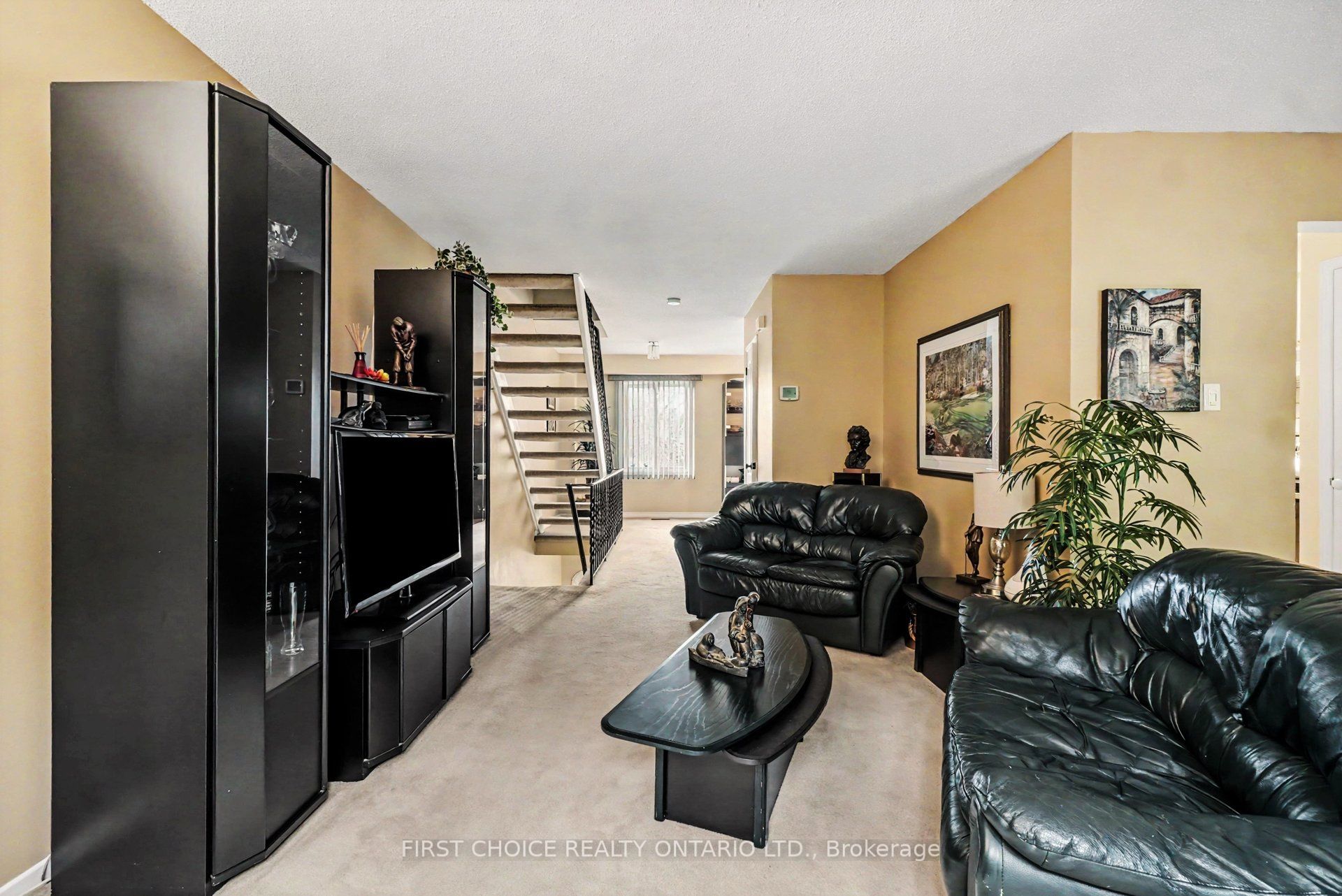 1793 Axminster Court 34, Orleans - Convent Glen and Area, ON K1C 1Z5 photo 4