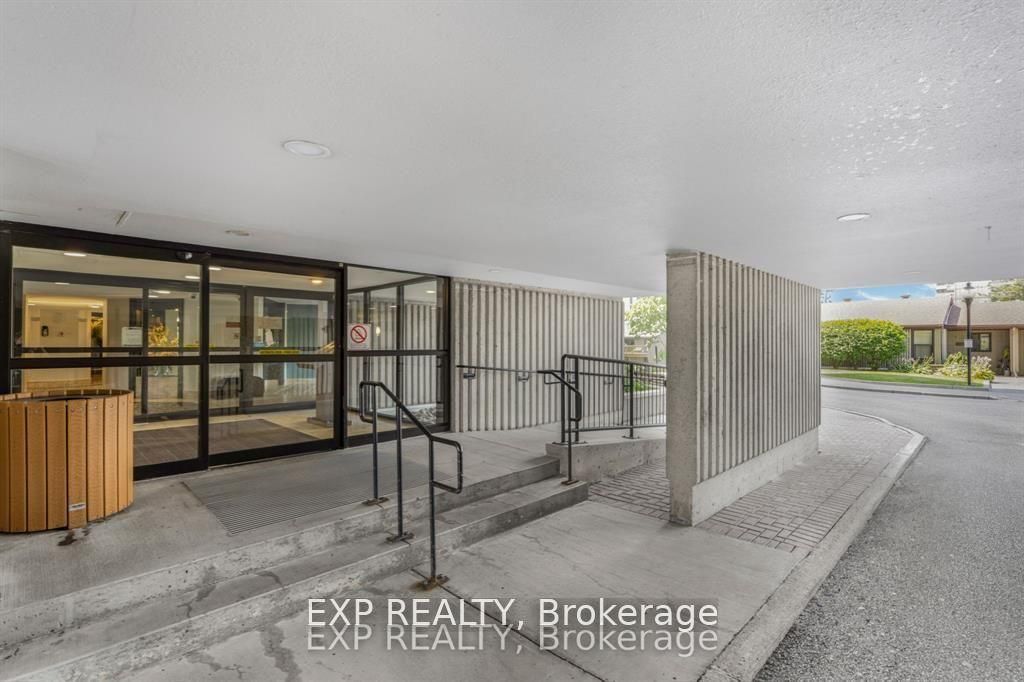 1081 Ambleside Drive E 1603, Woodroffe, ON K2B 8C8 photo 5