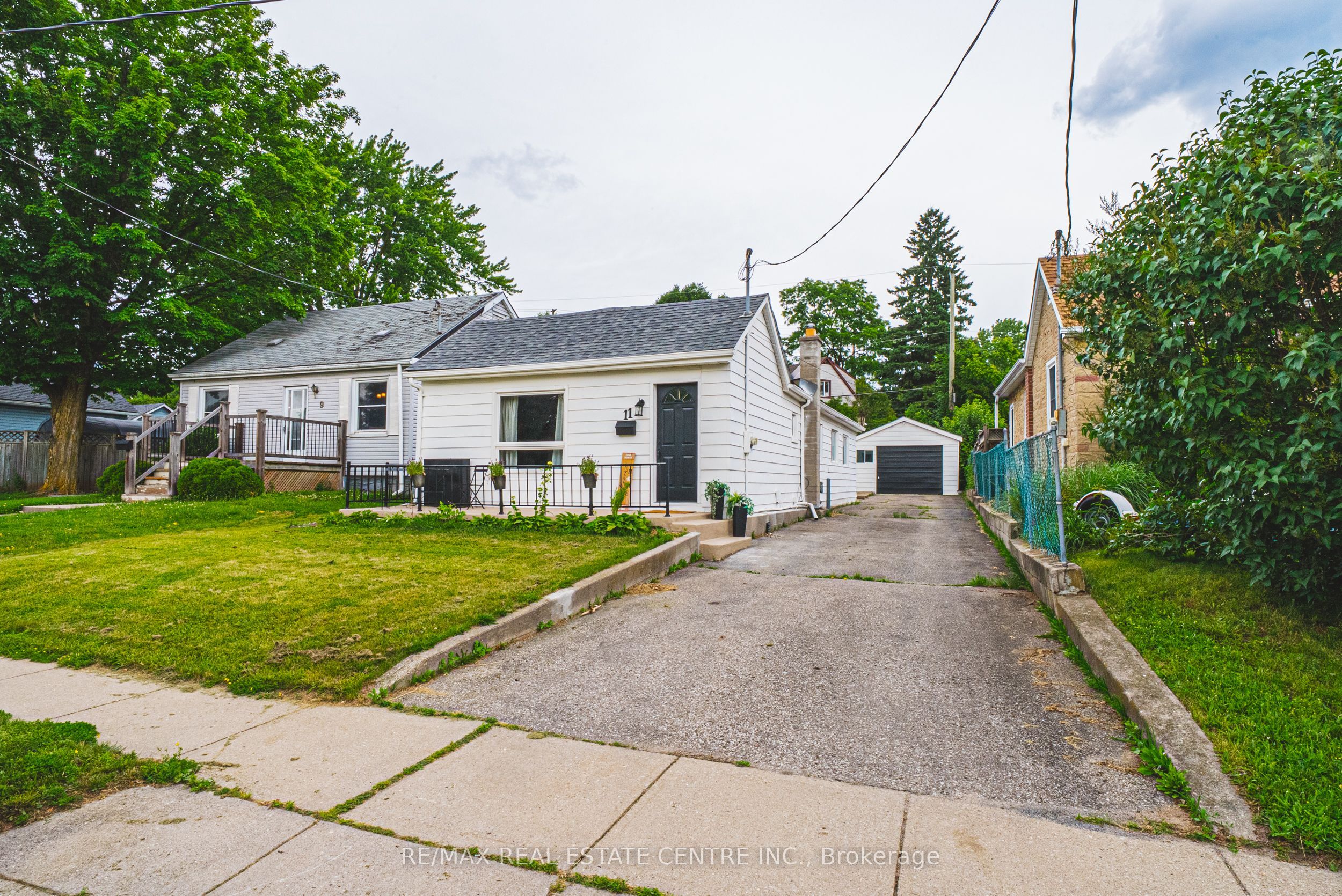 11 Broadview Crescent, Cambridge, ON N1R 3V6 photo 2