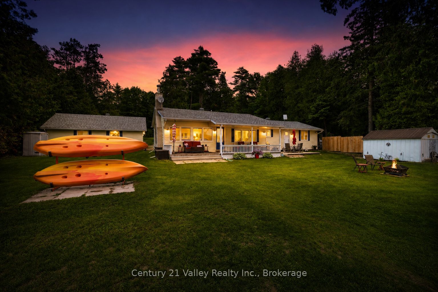 229 Holiday Lane, North Algona Wilberforce, ON K0J 1T0