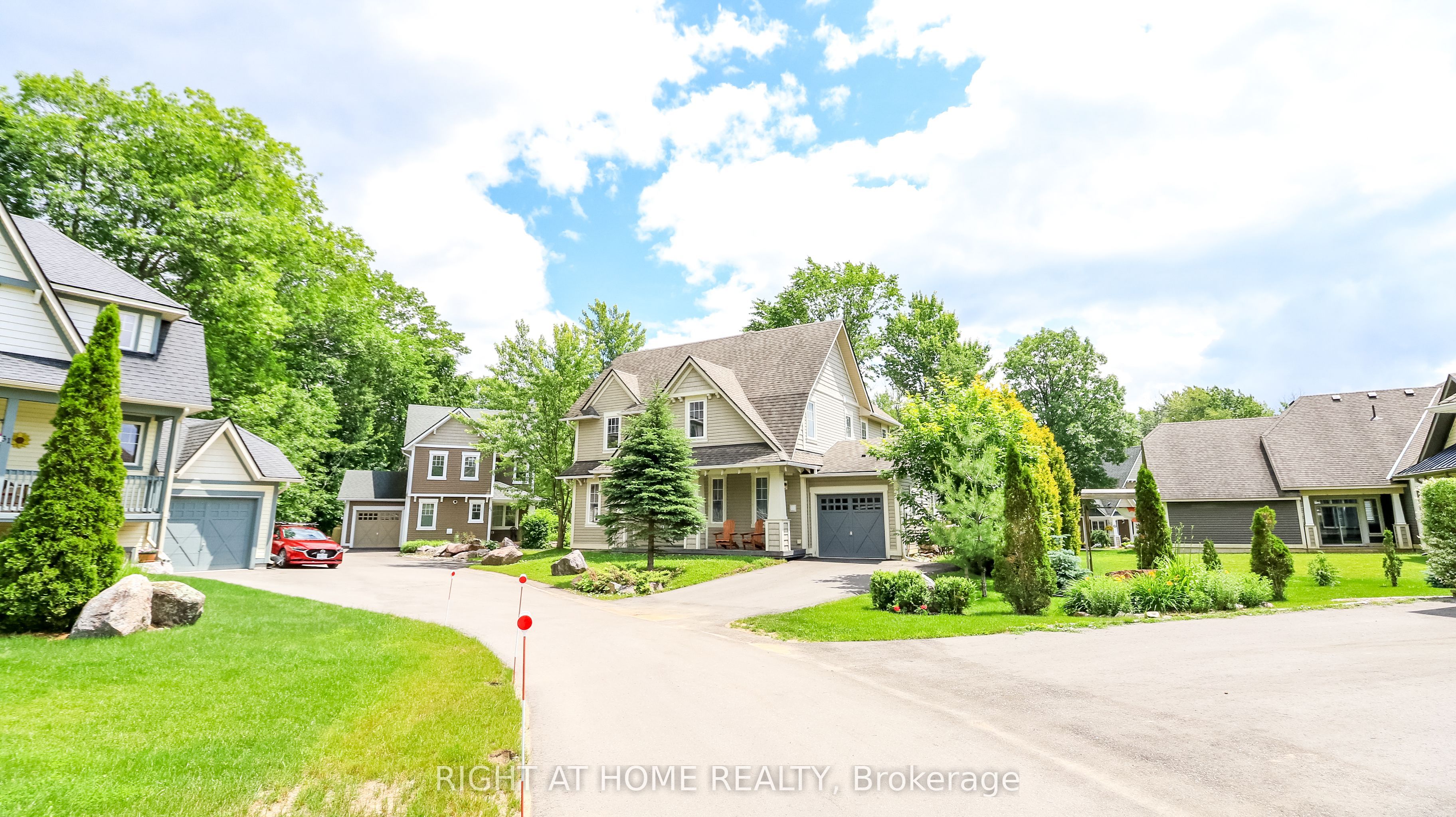 33 Marina Village Drive, Georgian Bay, ON L0K 1S0 photo 2