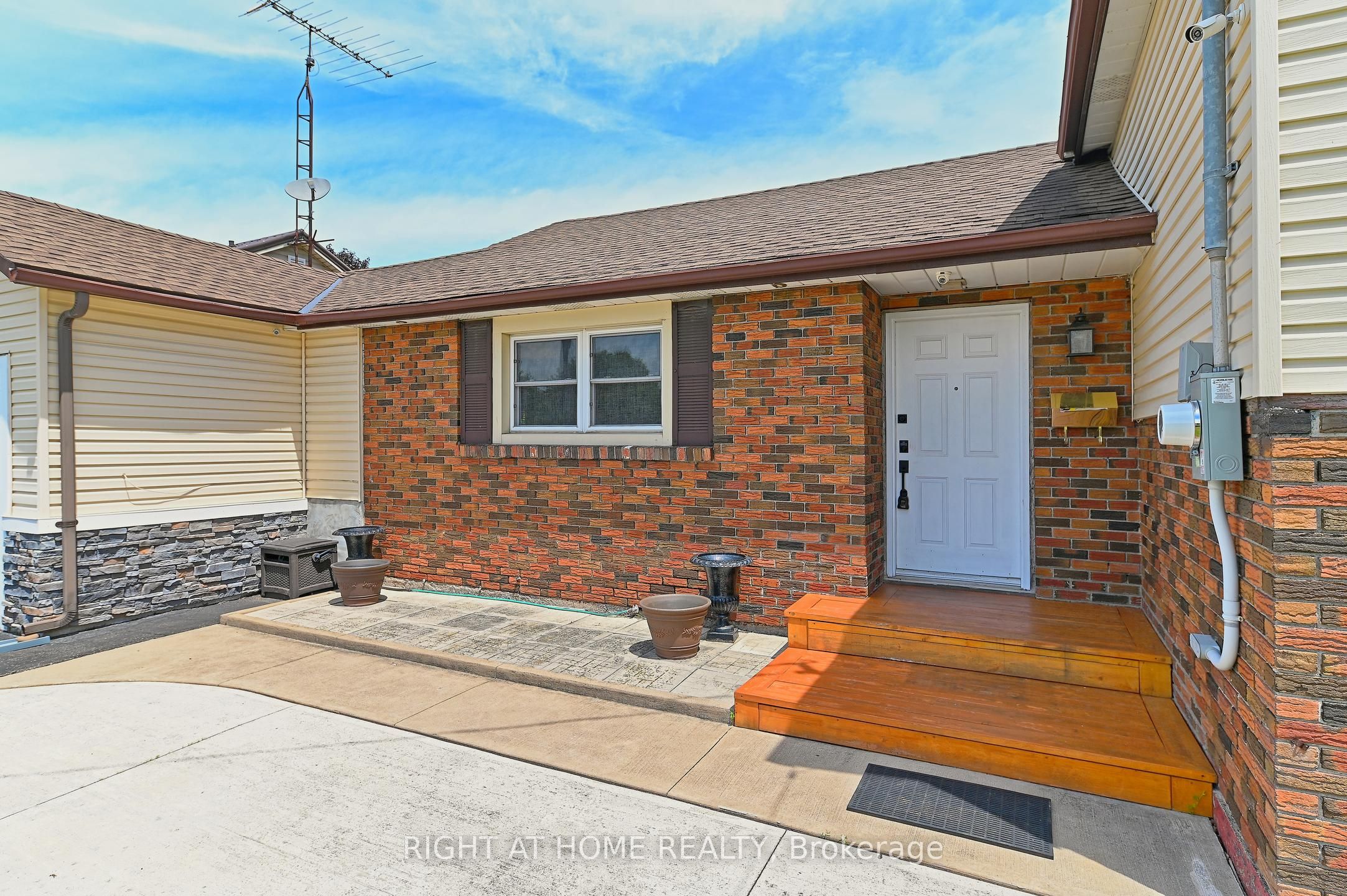 446 Geneva Street, St. Catharines, ON L2N 2H3 photo 4