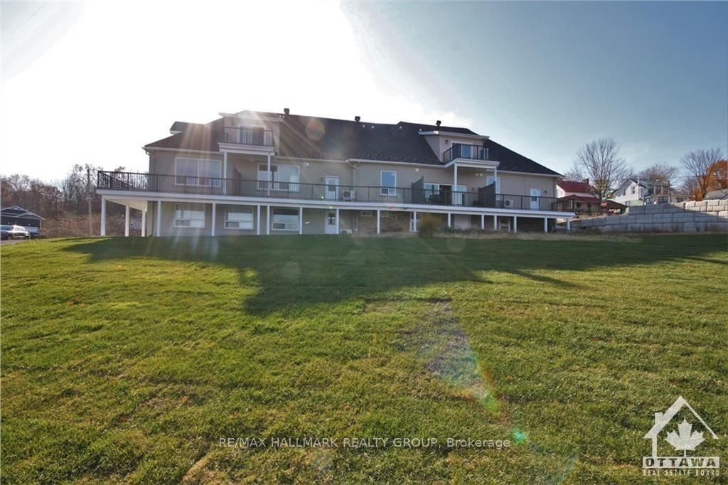 768 Usborne Street 7, McNab/Braeside, ON K0A 1G0 photo 3