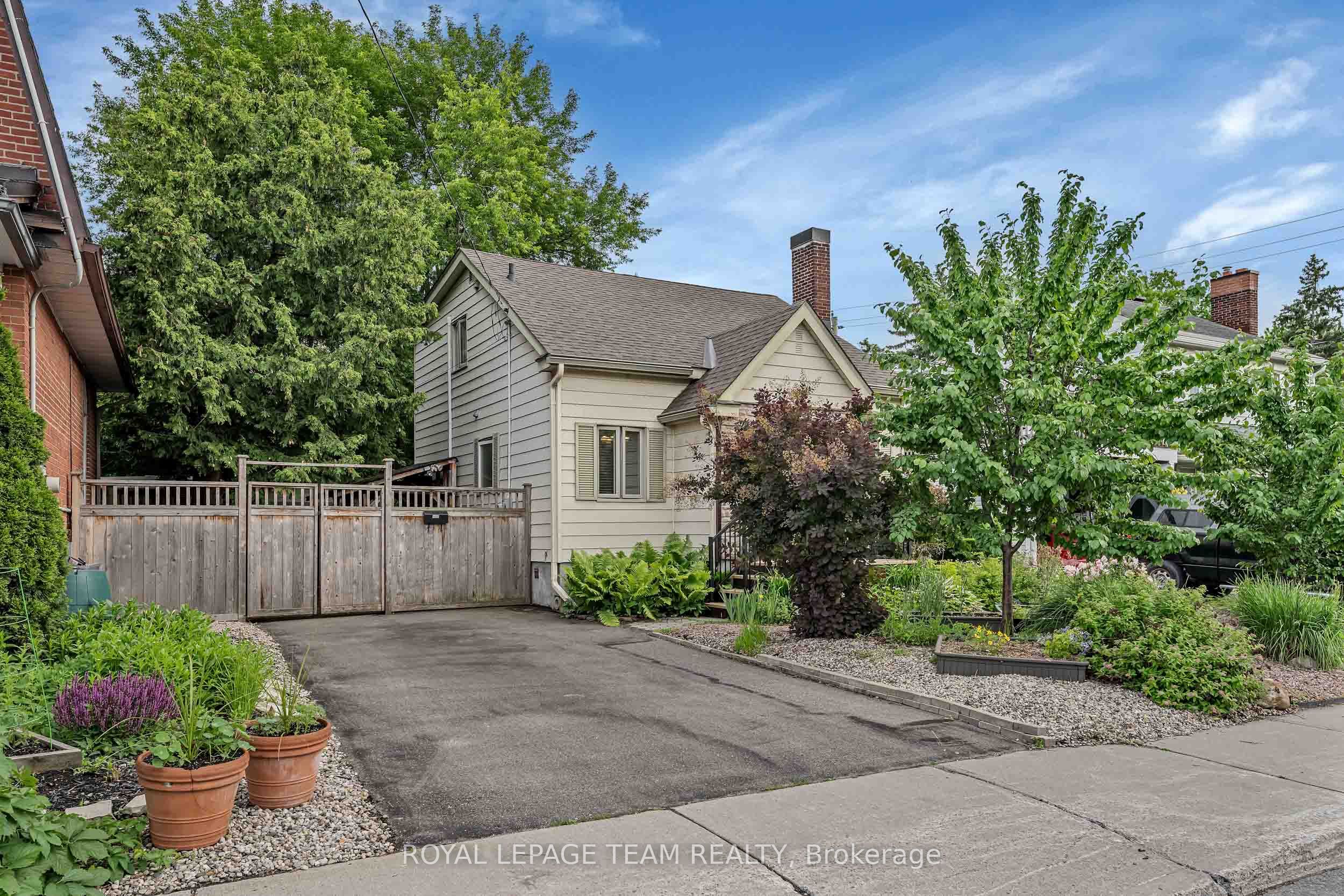 4 Queen Mary Street, Overbrook - Castleheights and Area, ON K1K 1Y2 photo 2