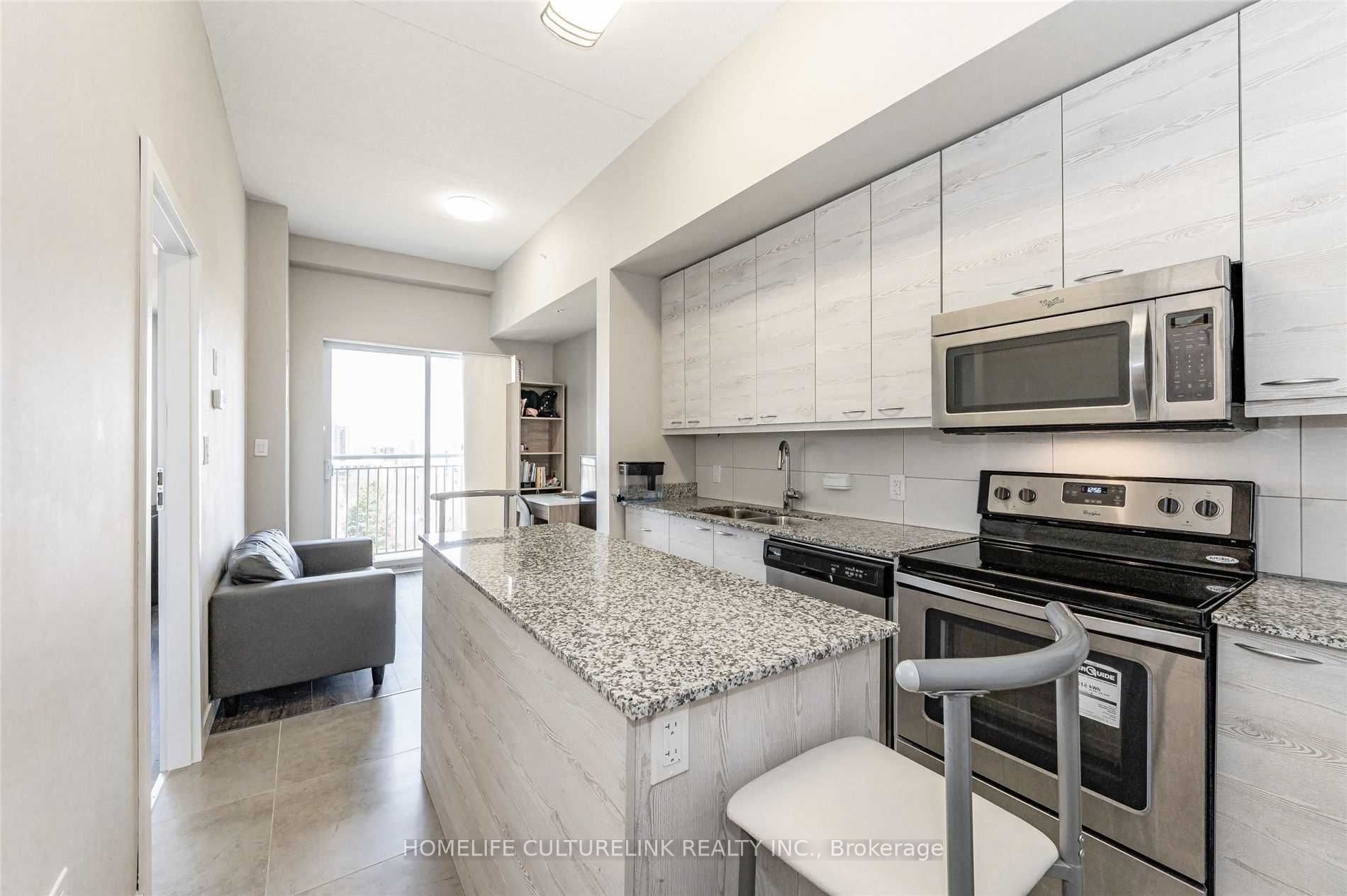 280 Lester Street E 823, Waterloo, ON N2L 0G2 photo 4