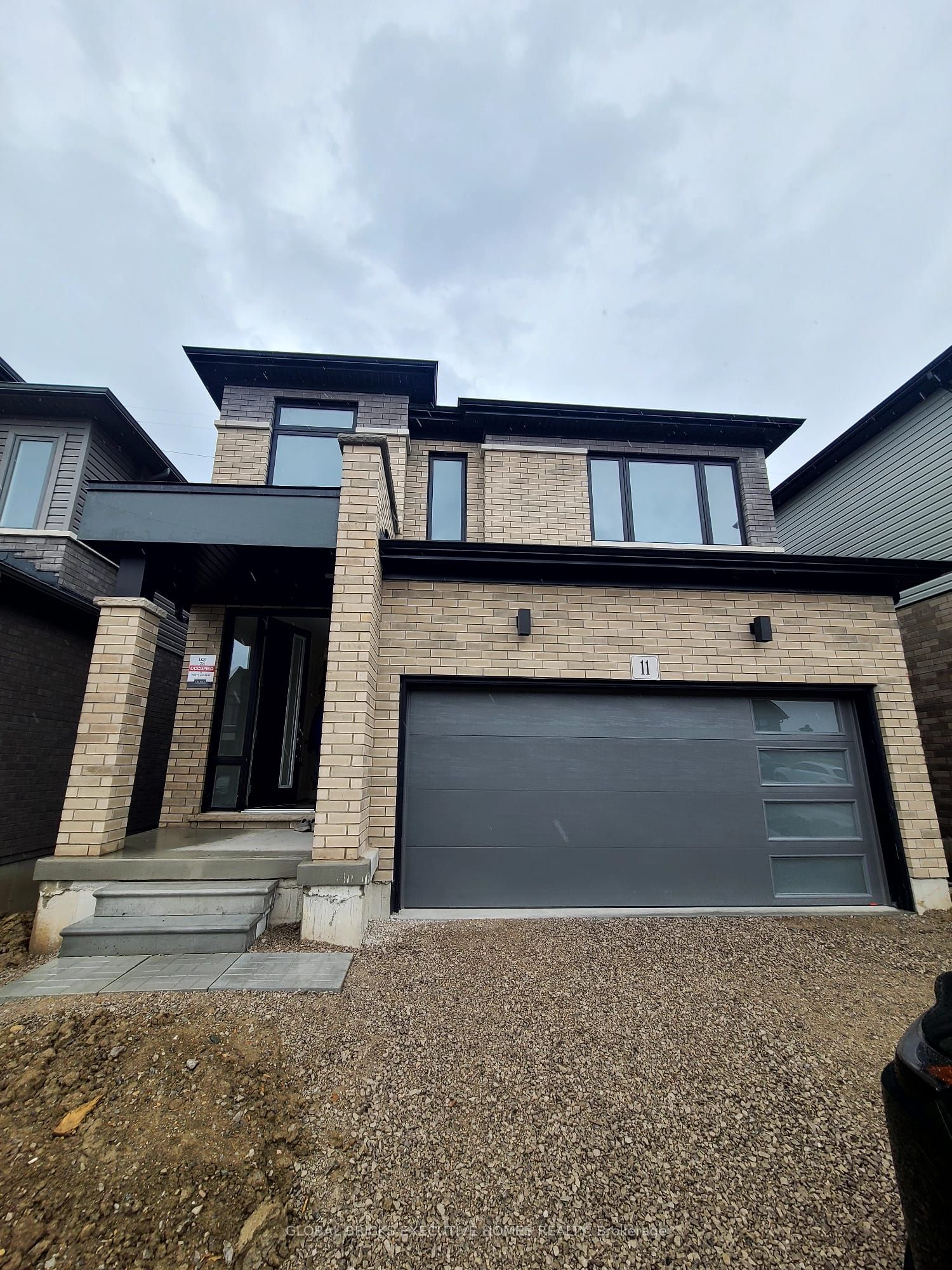 11 Poett Avenue, Stratford, ON N5A 0M2 photo 2